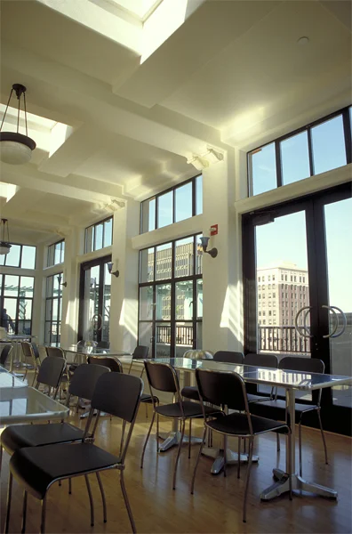 lg_gaia_interior.jpg