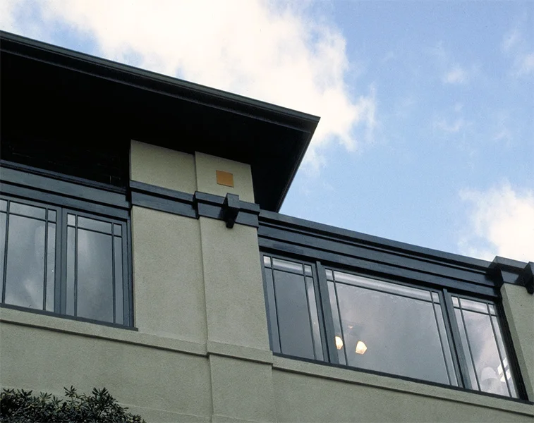 lg_zeitlin_exteriordetail.jpg