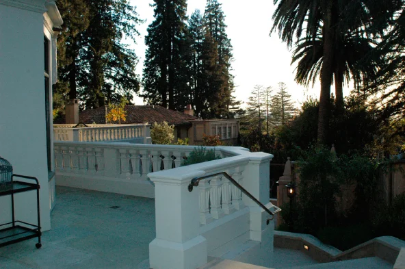 Lakeview_patio.jpg