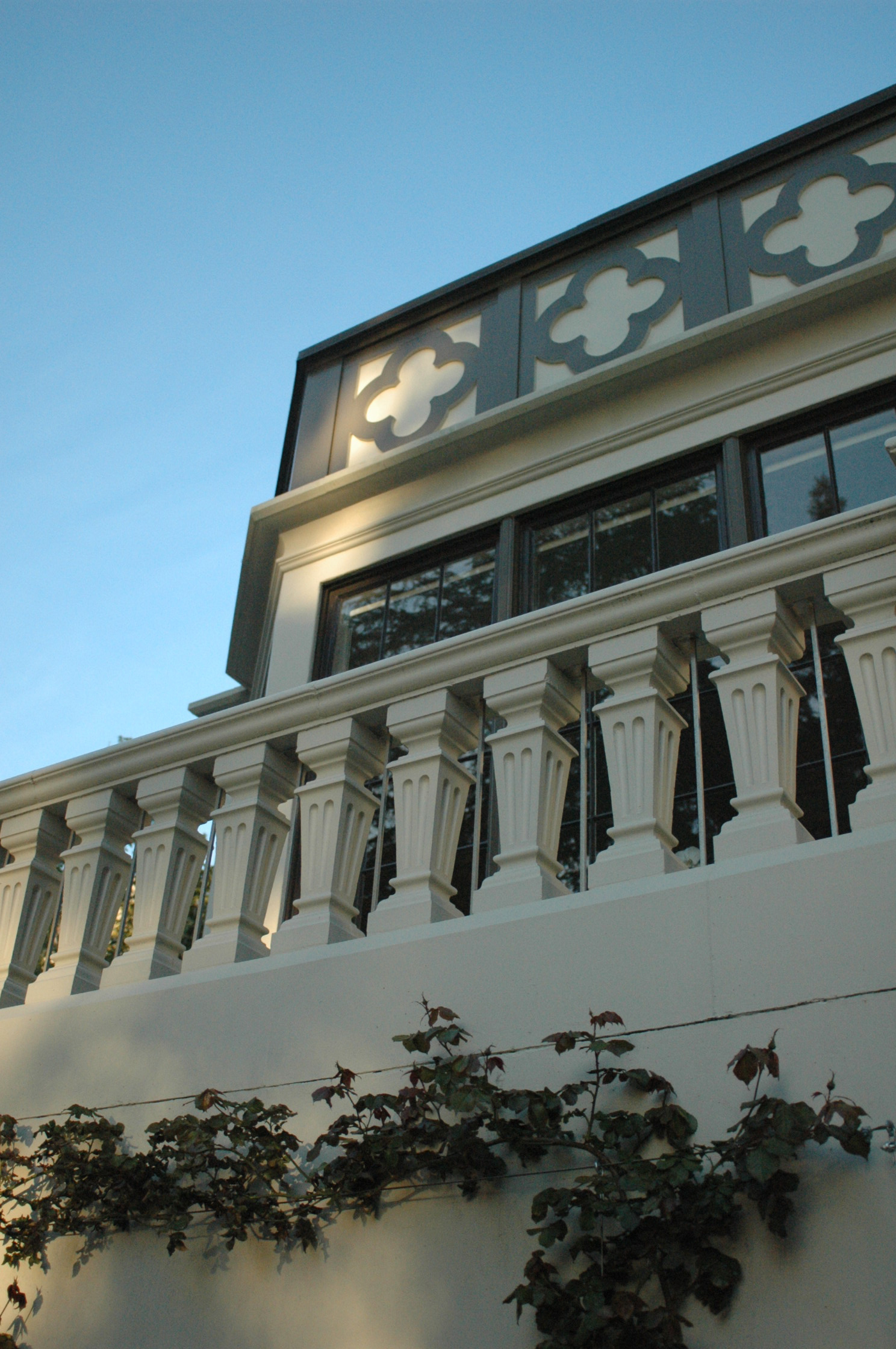 Lakeview.Terrace.Angle.jpg