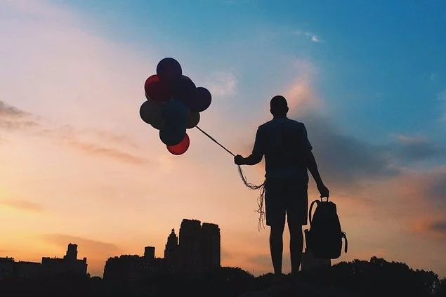 man_baloons_2016_08.jpg