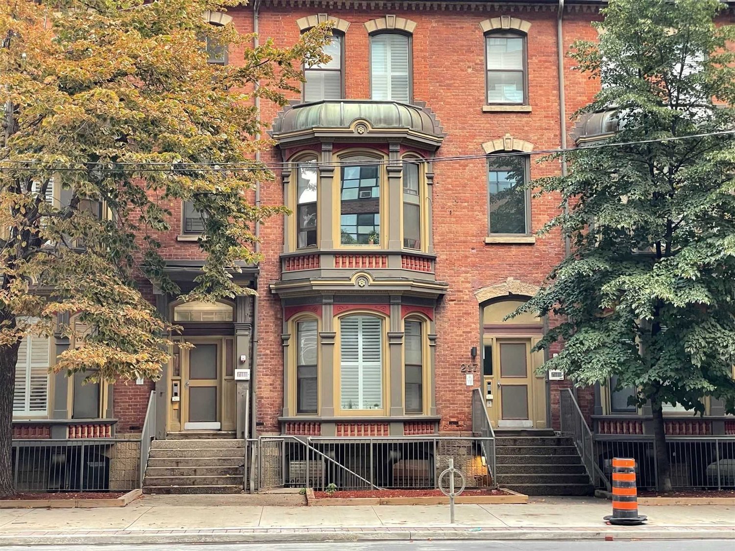 6- 219 Jarvis St, Toronto ON