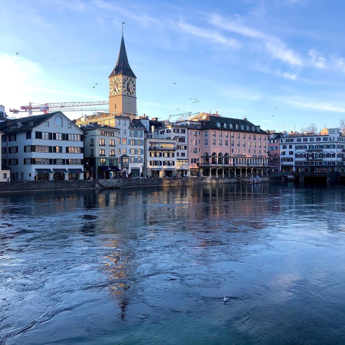 Just weeks before the lock down we were able to get some last minute site visits in Switzerland. We toured some of the best hotels, tasted some of the best food (outside of our own kitchens😜) and the views weren&rsquo;t all that bad. #TBT🇨🇭

#Site