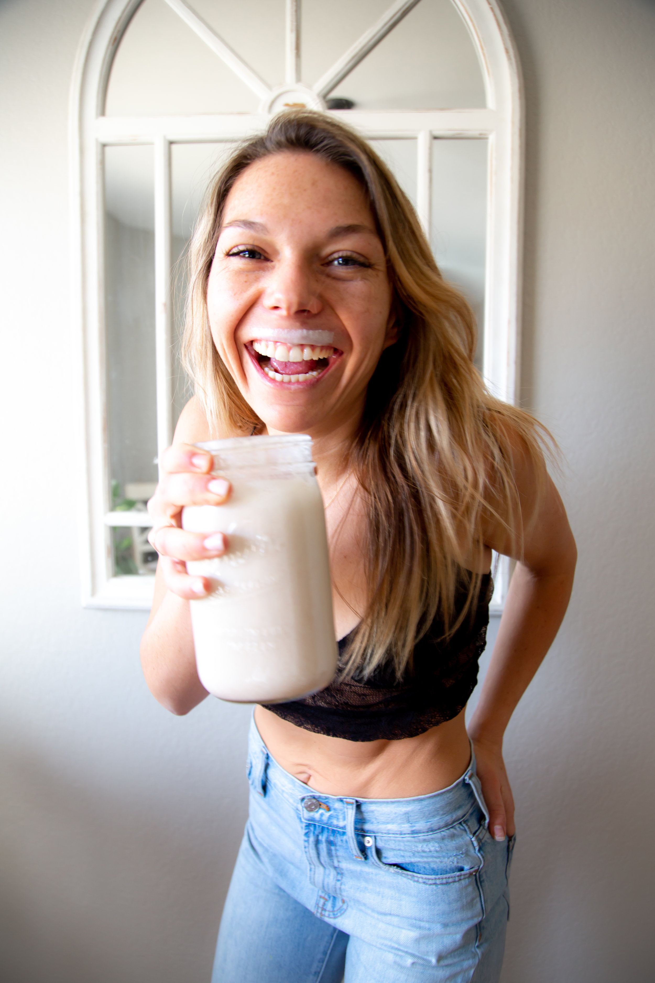 almondmilk7 (1 of 1).jpg