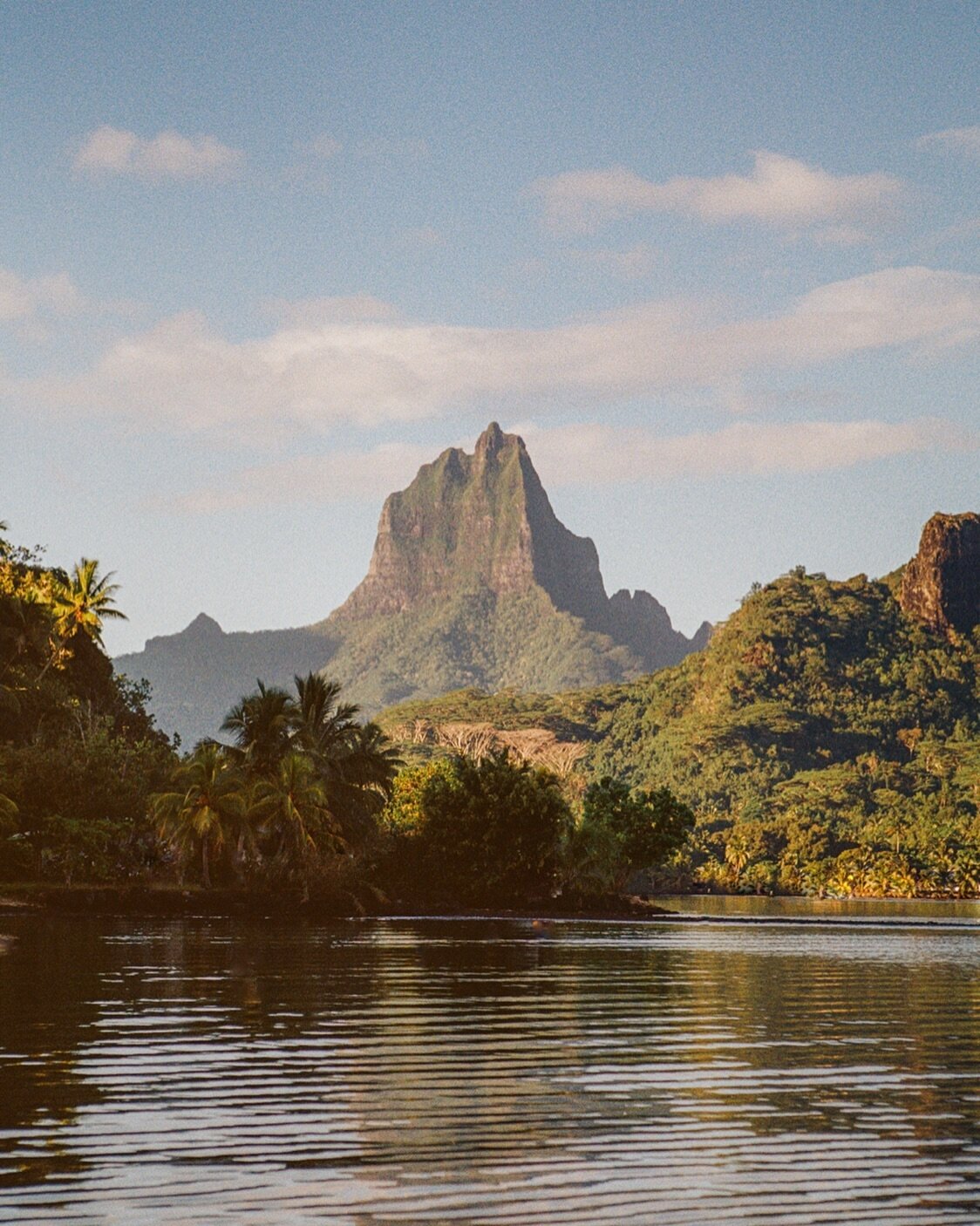Mo&rsquo;orea. Every moment here, a love letter from the Earth.