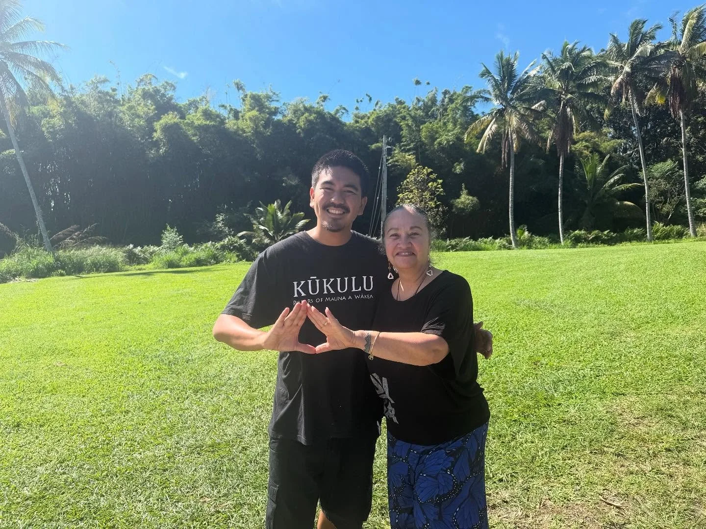 Yesterday I wasn't able to post for Mauna Kea Wear Wednesday, although here I was was with a youth Kia'i for Mauna Kea wearing what we stand for, what we believe in and what we cherish! Be the Mauna!