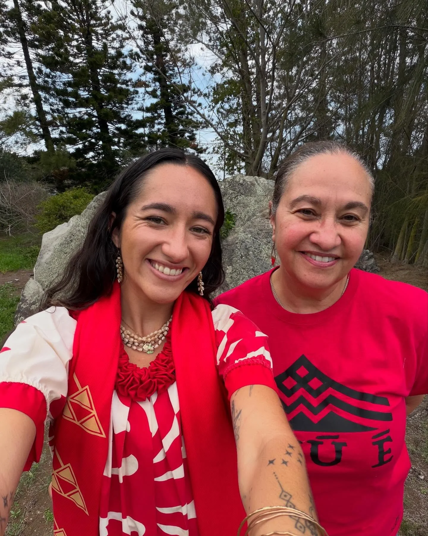 Aloha Lā 4000. Just a glimpse into all of the great photos we received today #lā4000