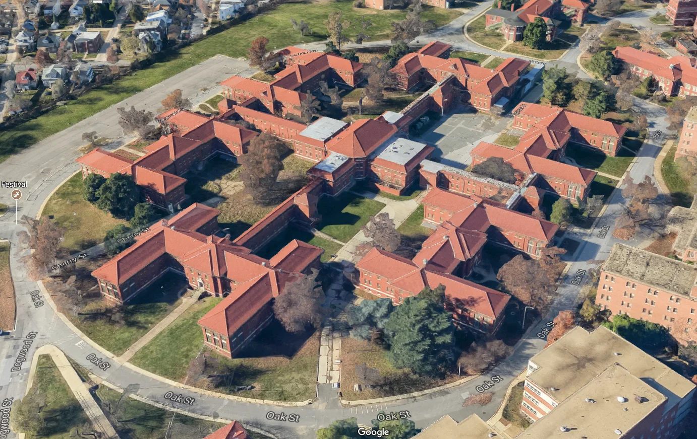 St E's CT Campus - axon from google maps.jpg