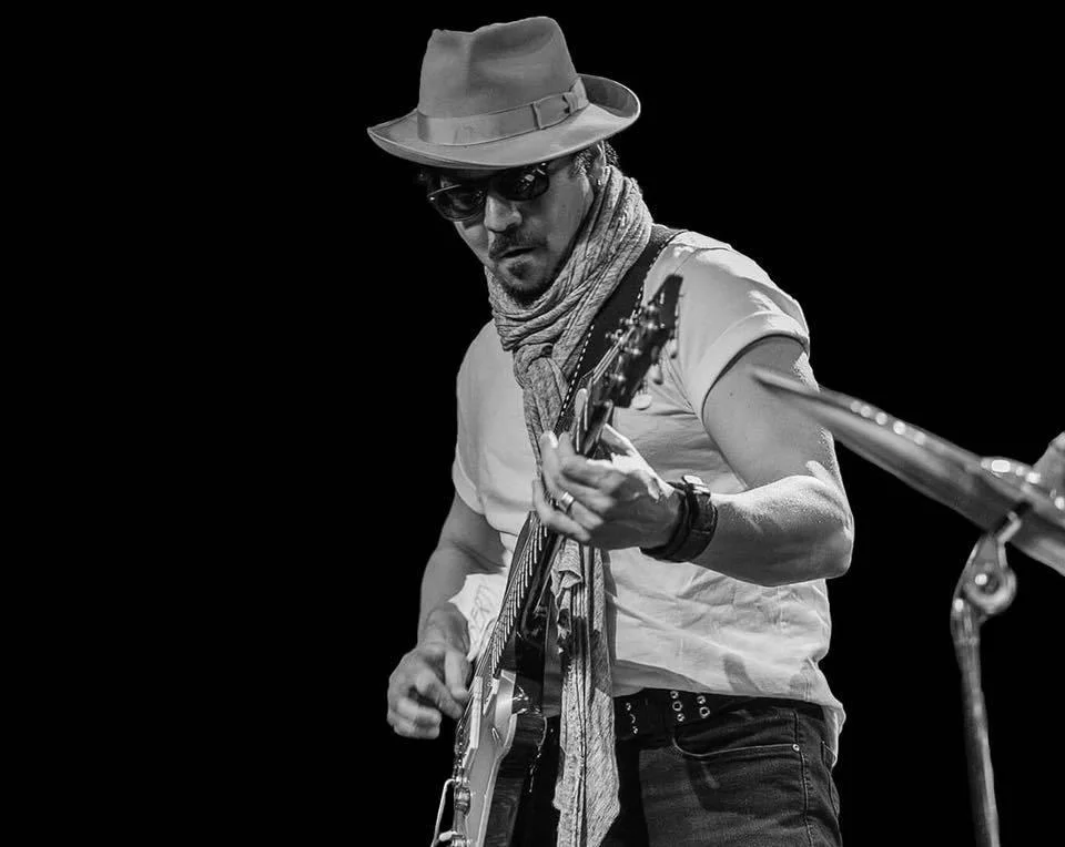 Backroom Blues Presents: Ruben V  