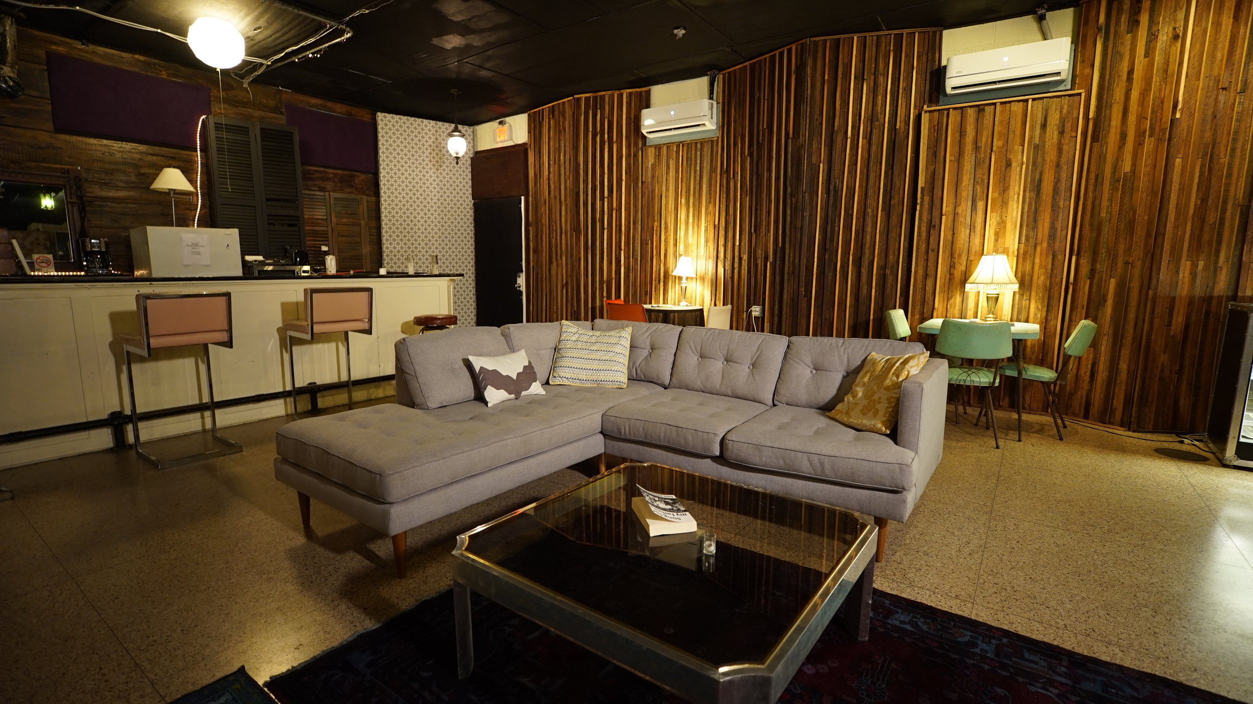 Live Room / Lounge