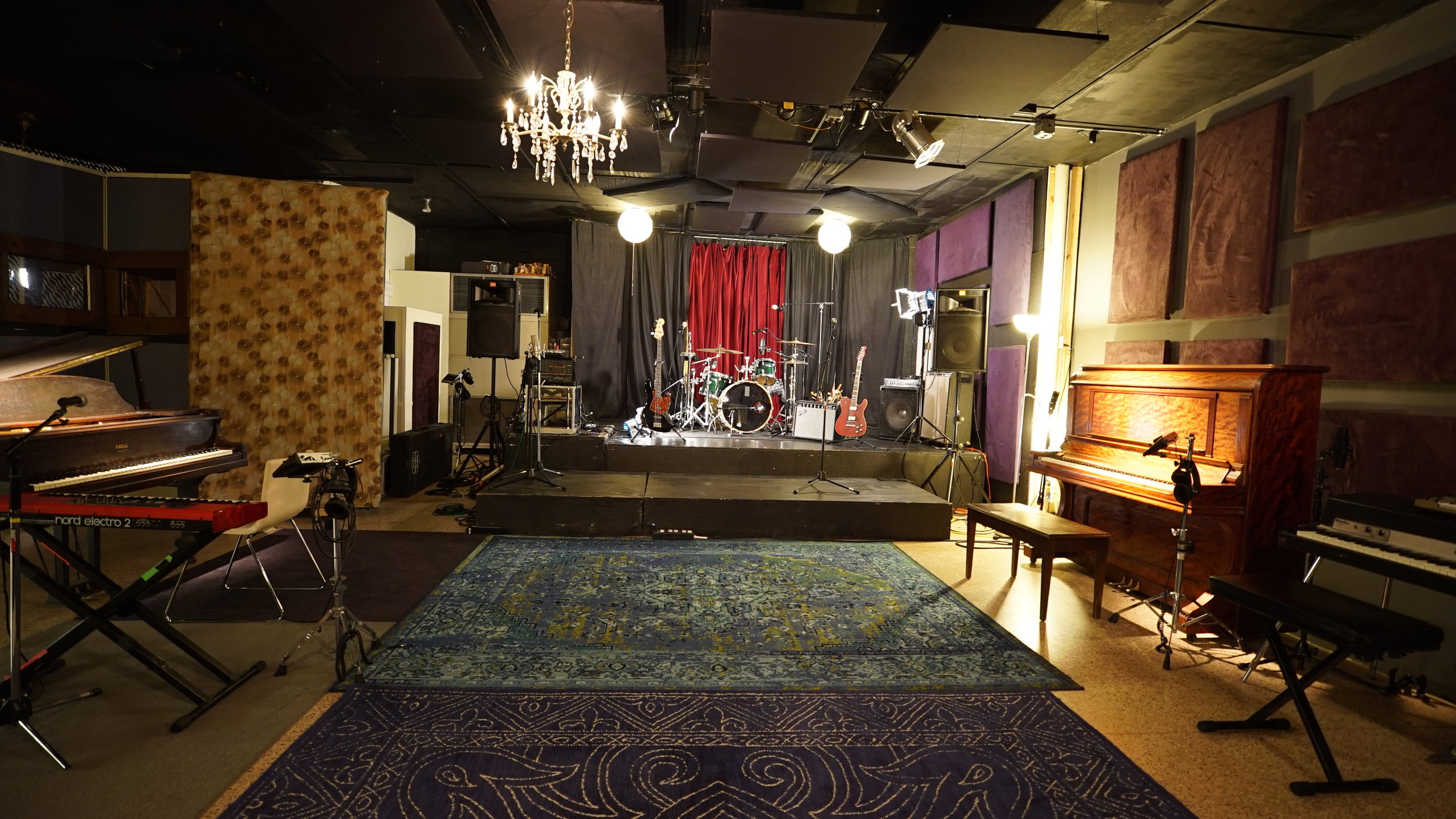 Live Room