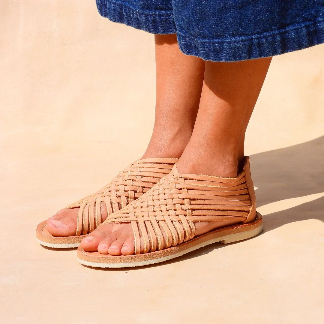 PRODCTOS 2026.psd_0000_Pies_Sandalia Hermana.jpg