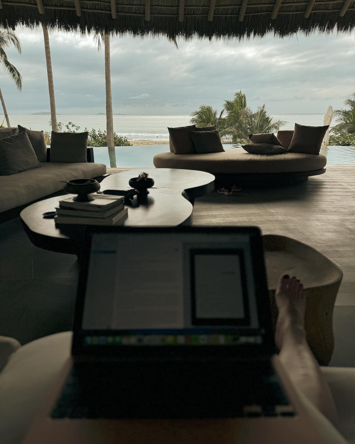 Edits with a view 🌊🏝️