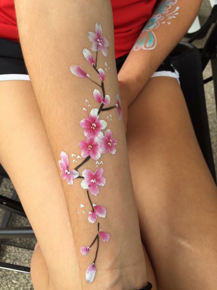 Flower Lifes a Party Facepainting.jpg