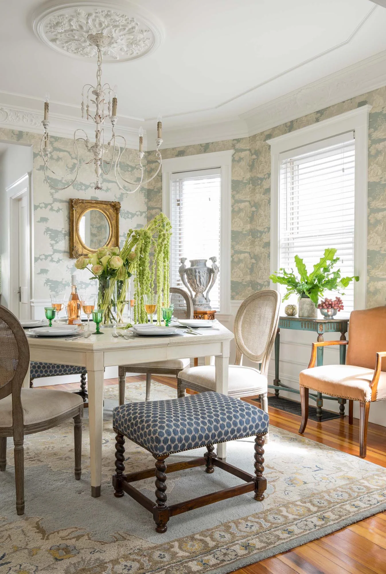 Dining Room Design with table set up and indoor plants decorations