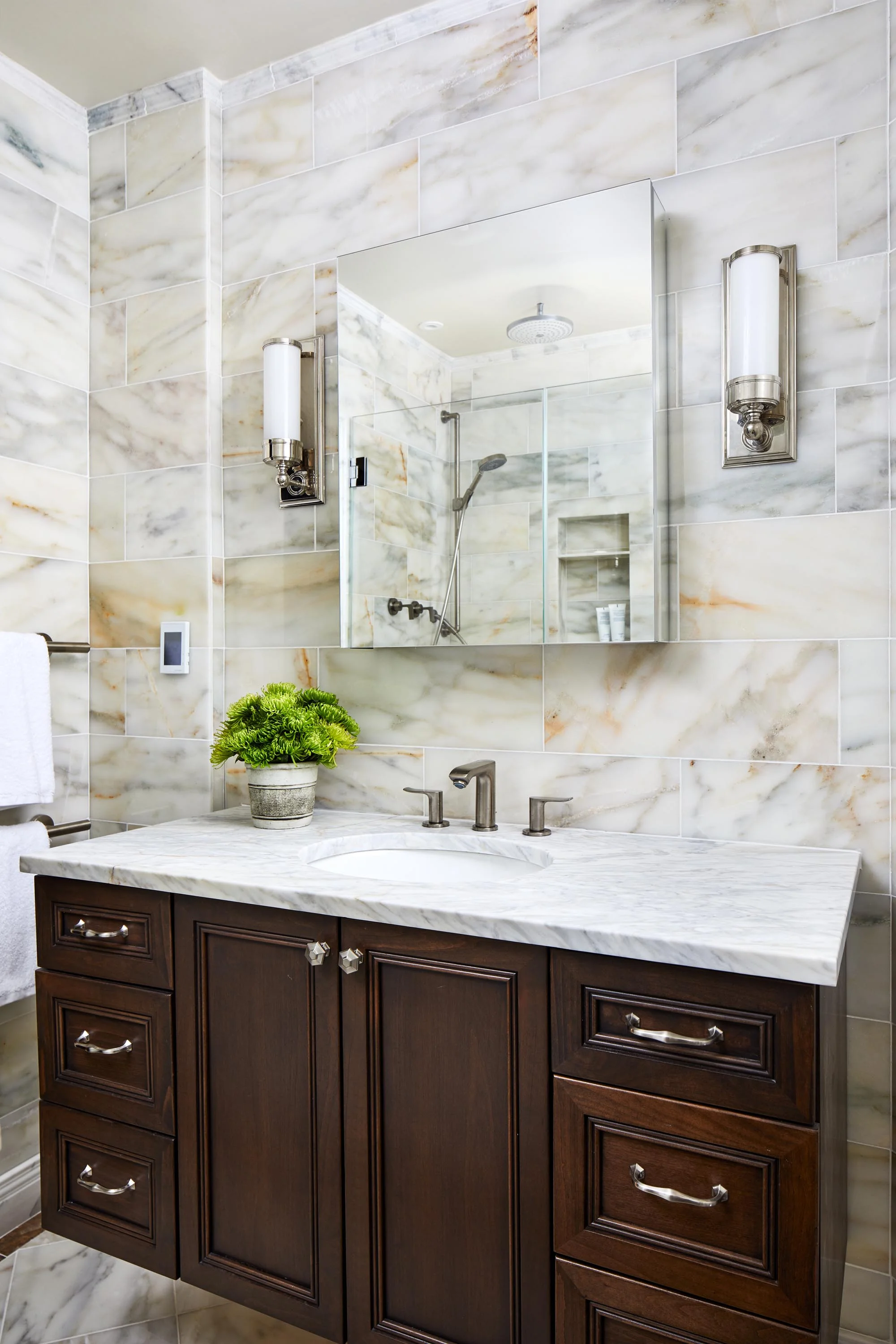23-Modern-Contemporary-Marble-Bathroom-Top-Decorator-Best-Interior-Designers-Boston-South-End-Back-Bay-Seaport-Dane-Austin-Design.jpg