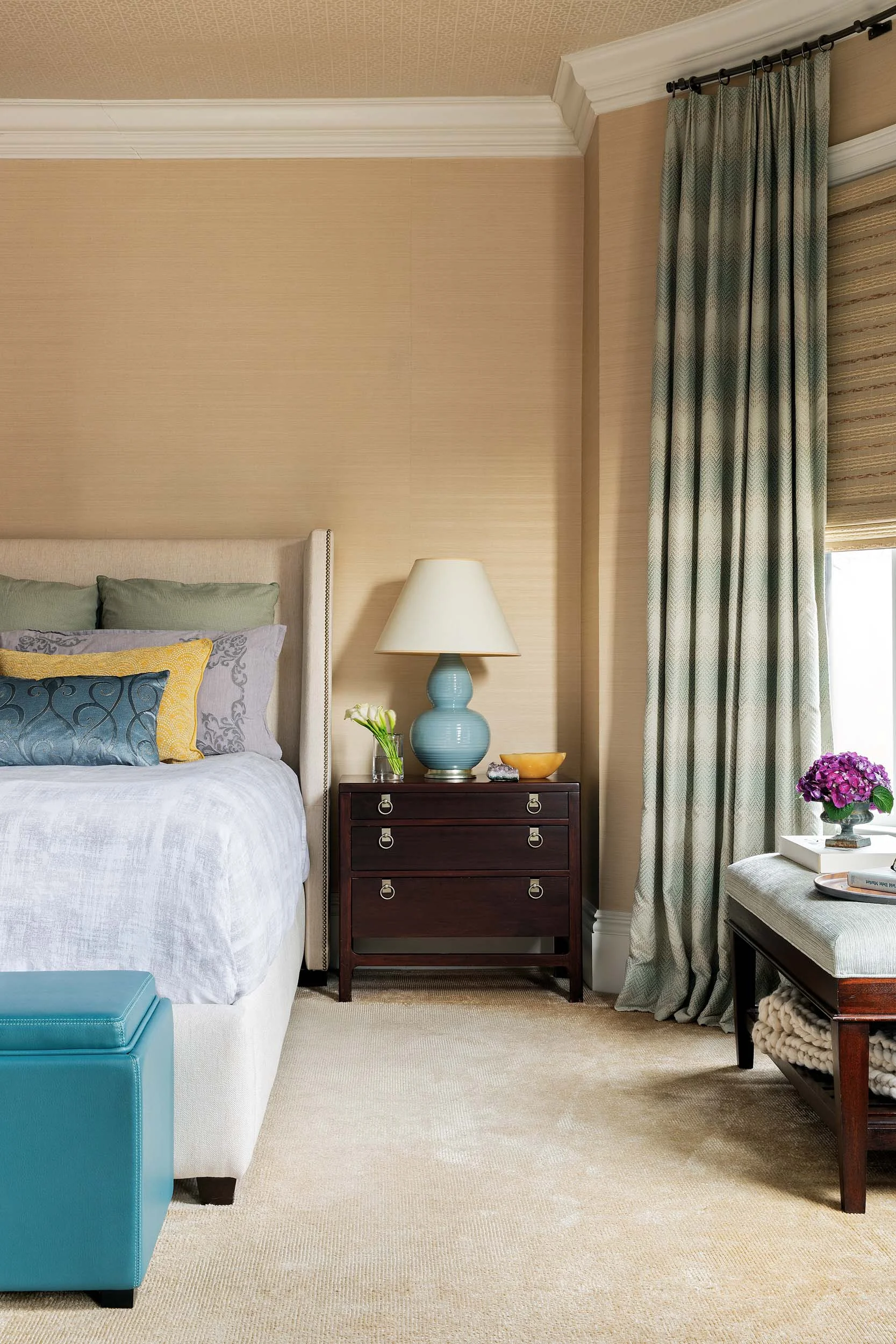 1-Transitional-Contemporary-Top-Bedroom-ideas-Decorator-Best-Interior-Designers-Boston-South-End-Back-Bay-Cambridge-Dane-Austin-Design.jpg
