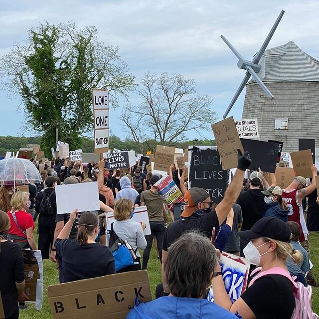 Great demonstration in Orleans, Ma standing in solidarity with Black Lives Matter! 
Keep the momentum going!

One bill you can support is the End Qualified Immunity Act. Call Bill Keating&rsquo;s offices and tell him to sponsor this bill. 
#capecod #