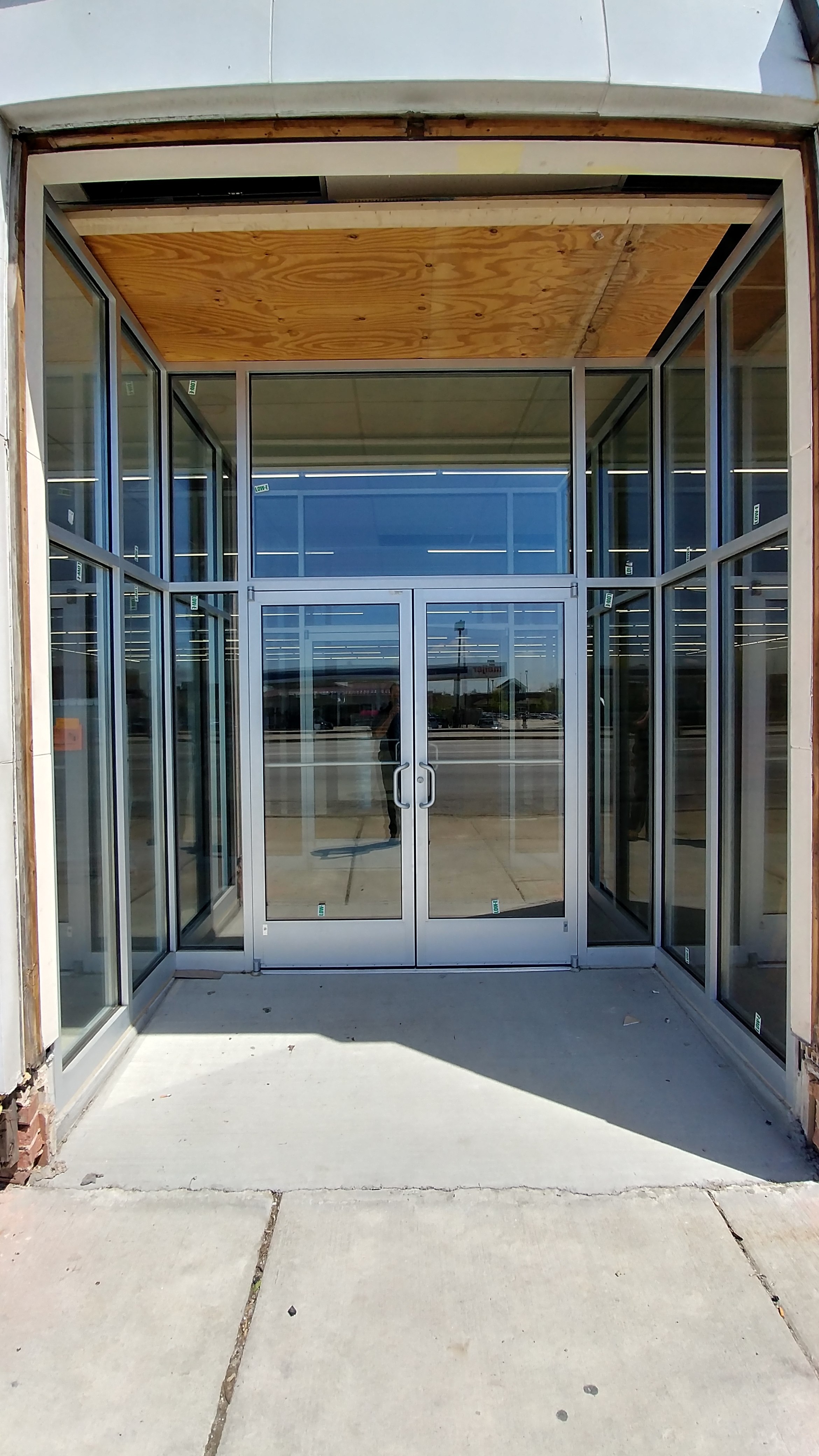 Dollar Tree - Storefront Windows & Doors - Evergreen Park.jpg