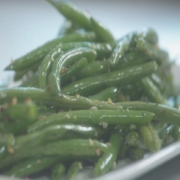 Heavenly Sauteed String Beans with Garlic
