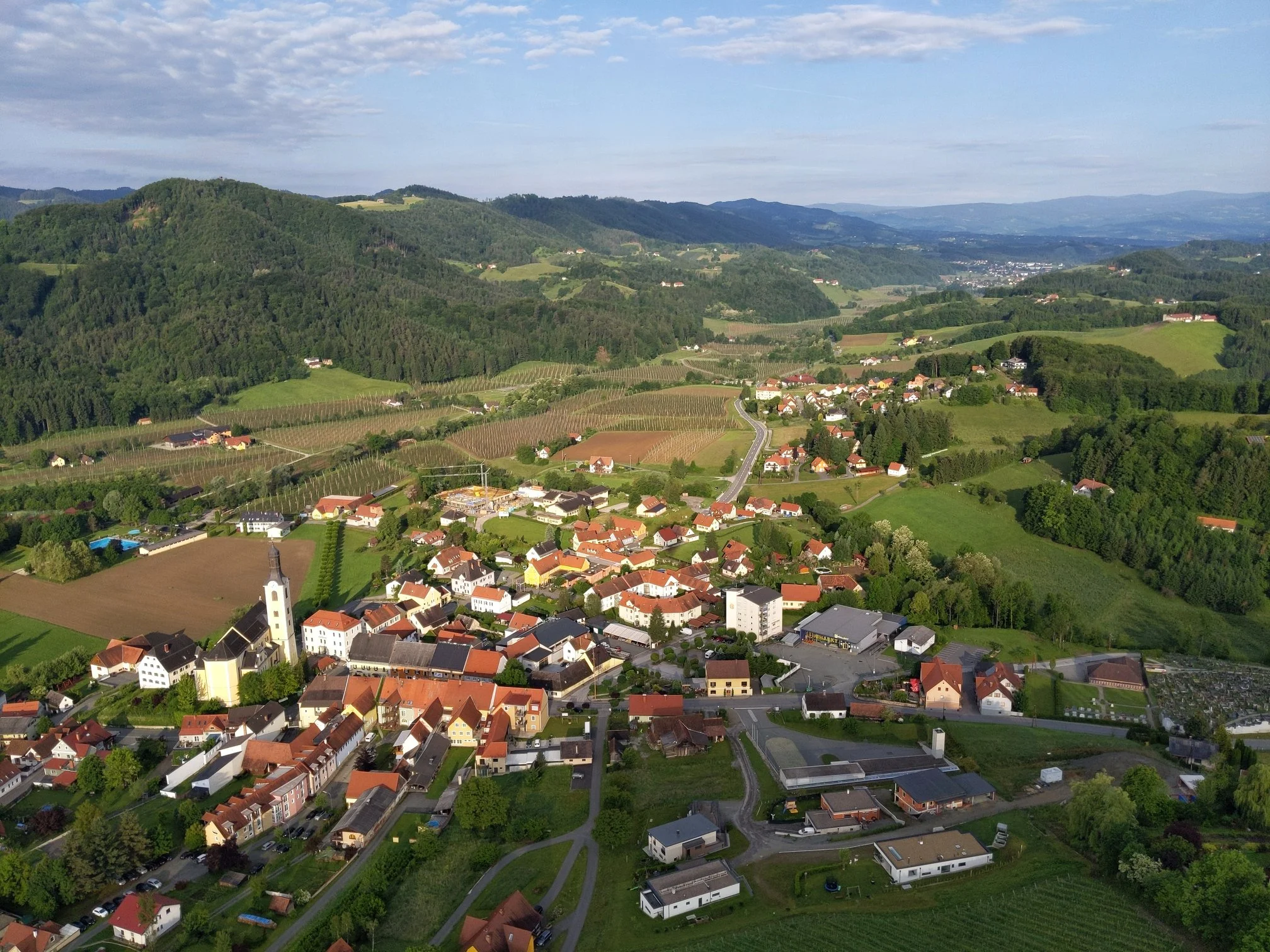 Leutschach vom Ballon aus betrachtet
