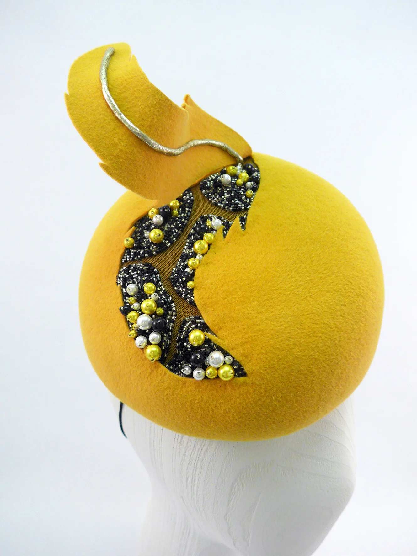 aw15 beret close.jpg