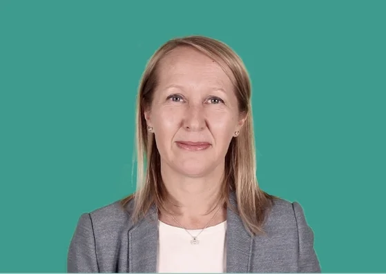 Sonia Allinson-Penny has built a 20+ year career at the forefront of strategic and international HR. Working for brands such as ABN AMRO, Allianz and Swiss Re, she has held multiple global responsibilities such as Head of Leadership Development, Head of Talent and Resourcing and Head of HR Shared Services. Her focus is on guiding companies and individuals with the human side of their business, increasingly important in the digital era. An experienced facilitator at the C-suite level, with blue chip leadership expertise, her work has developed into a portfolio career where she consults to both start-ups and large corporates on topics such as leadership, digitisation and culture change.