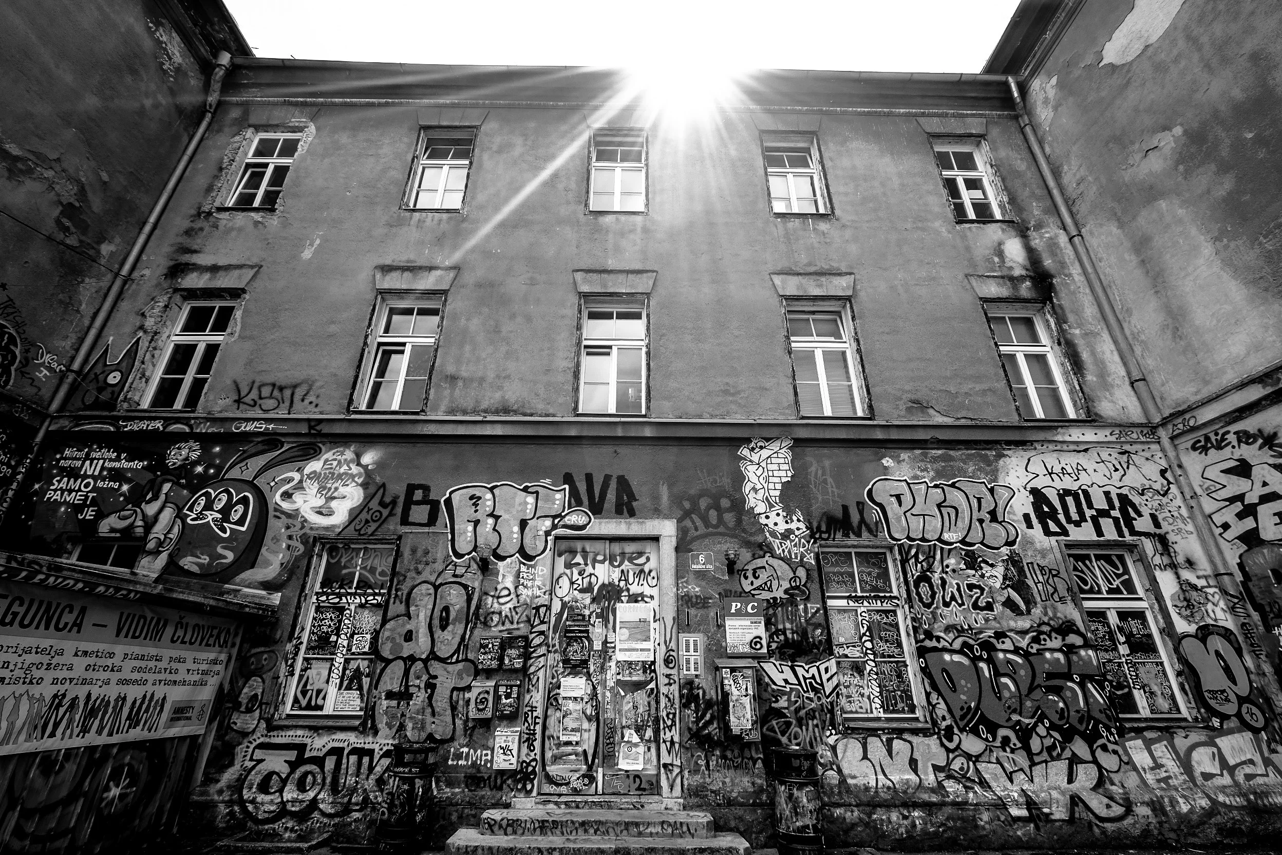 architecture-art-black-and-white-179843.jpg