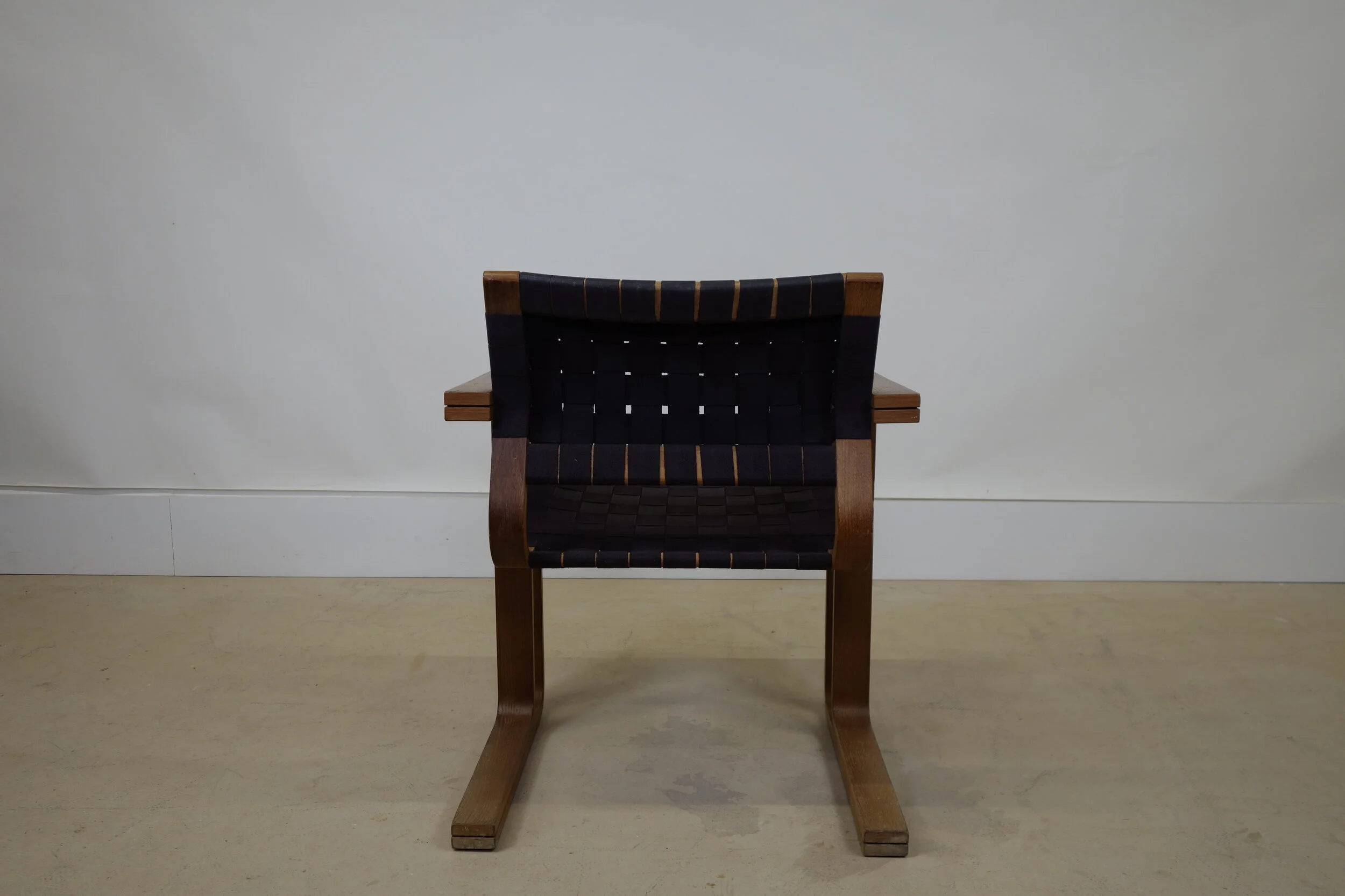 Magnus Olesen chair model 5531