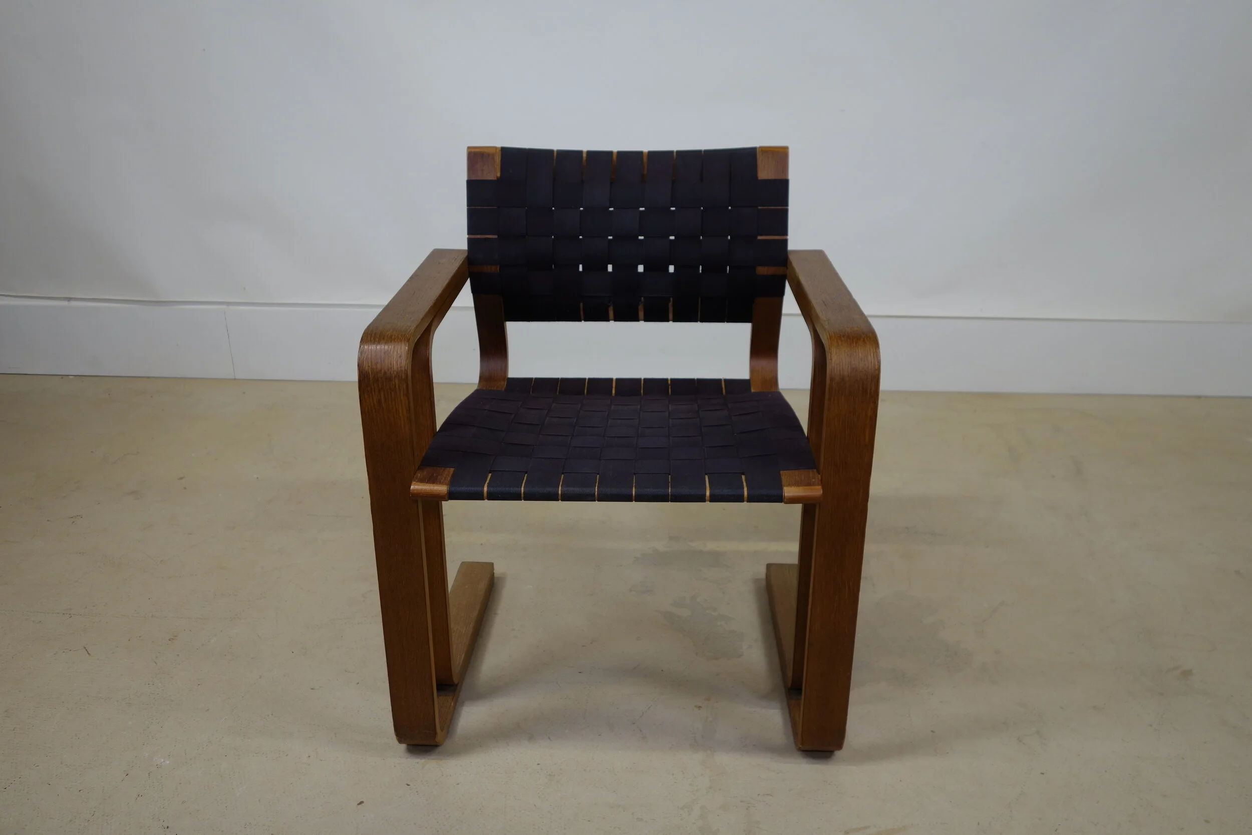 Magnus Olesen chair model 5531