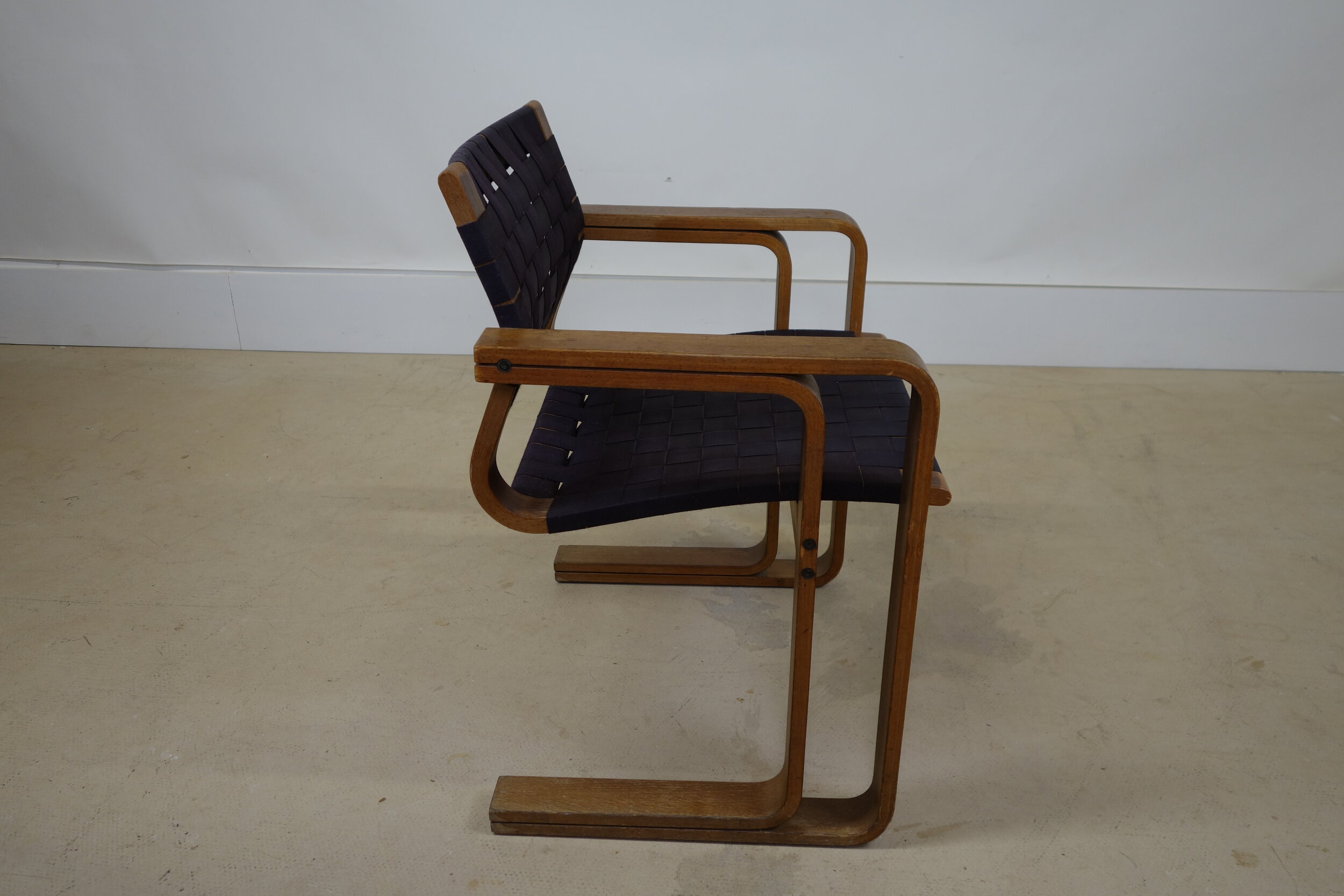 Magnus Olesen chair model 5531