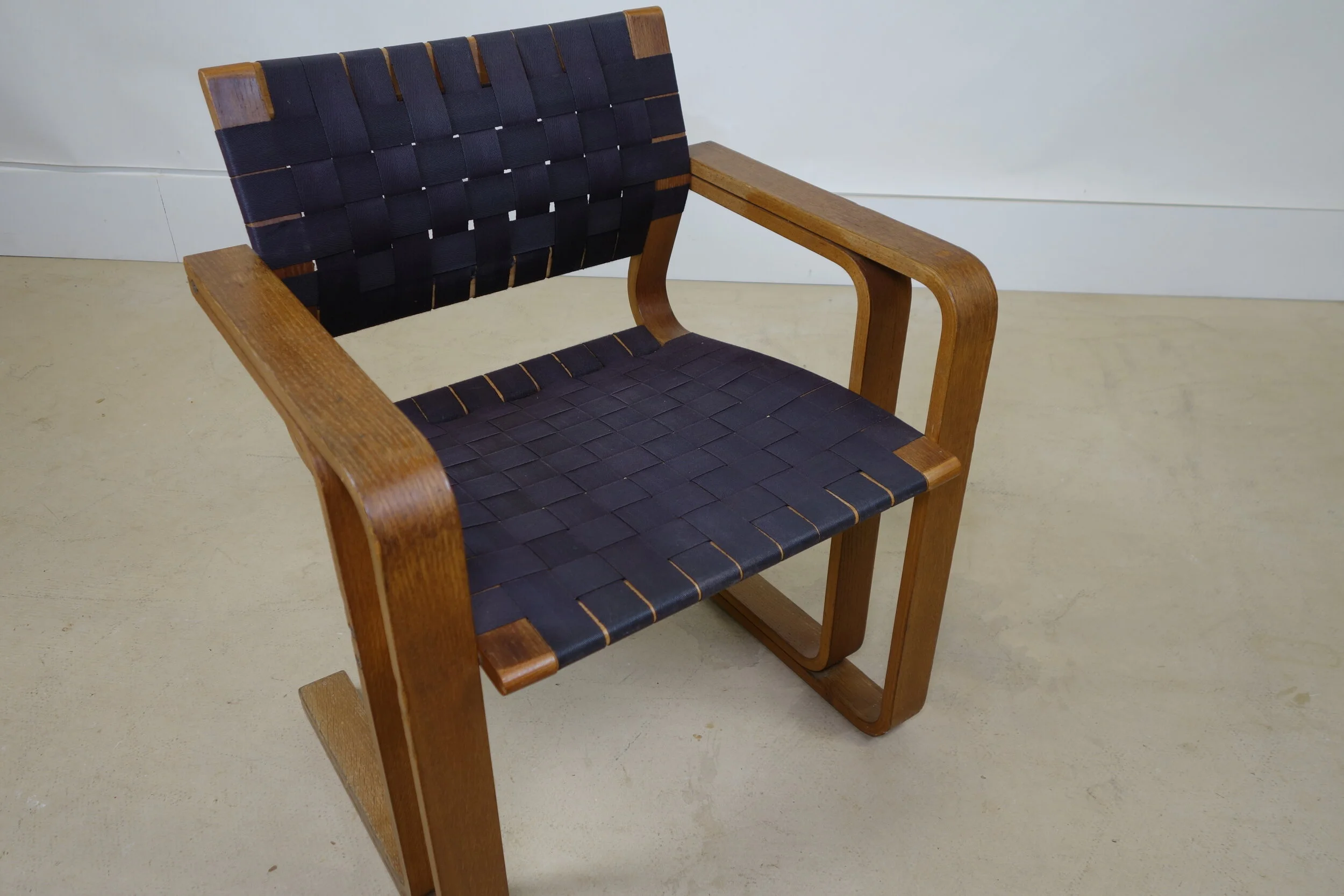 Magnus Olesen chair model 5531