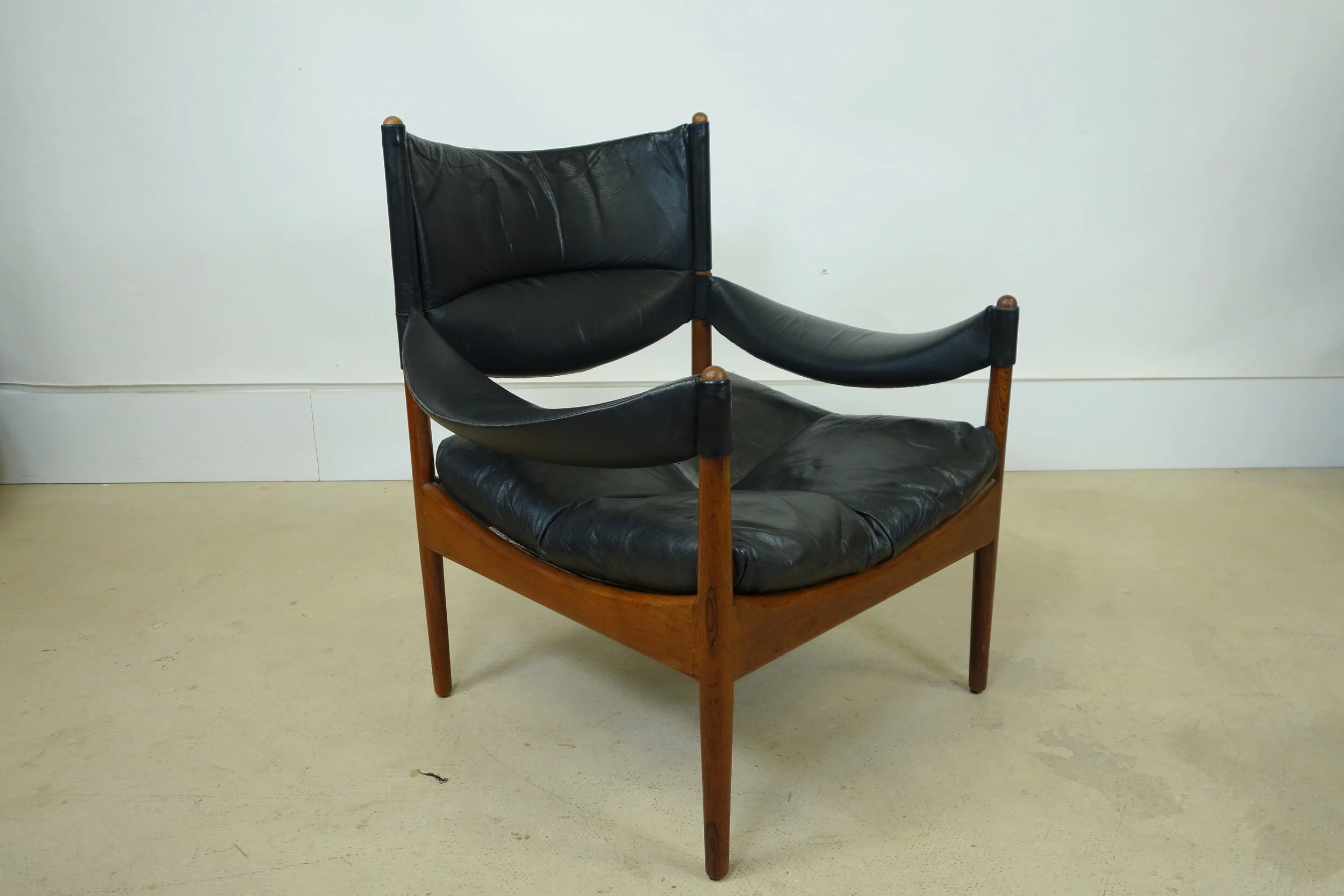 Modus Chair by Kristian Solmer Vedel OOW