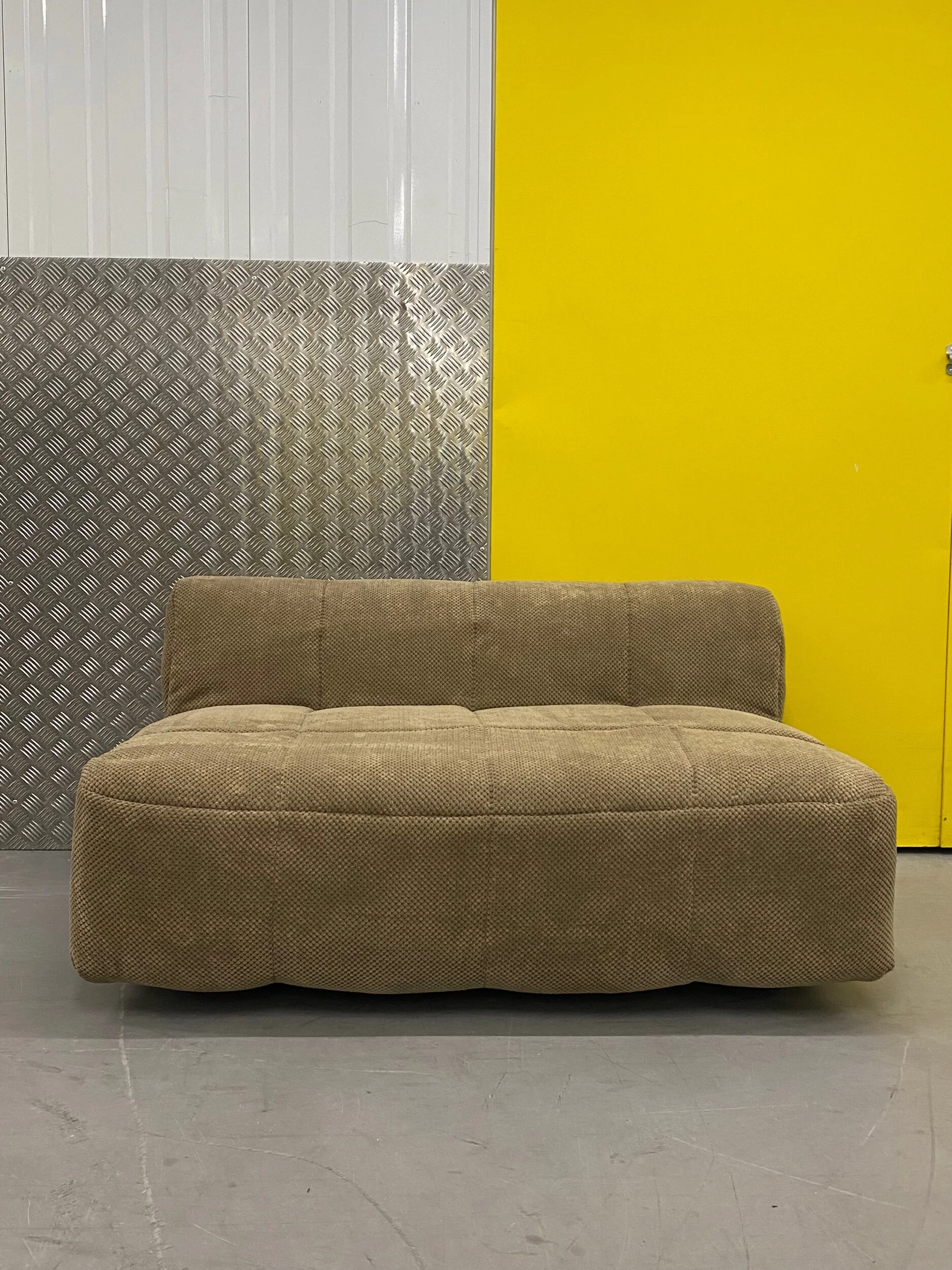 12F27889-92CC-40E7-92B9-7534C3037929