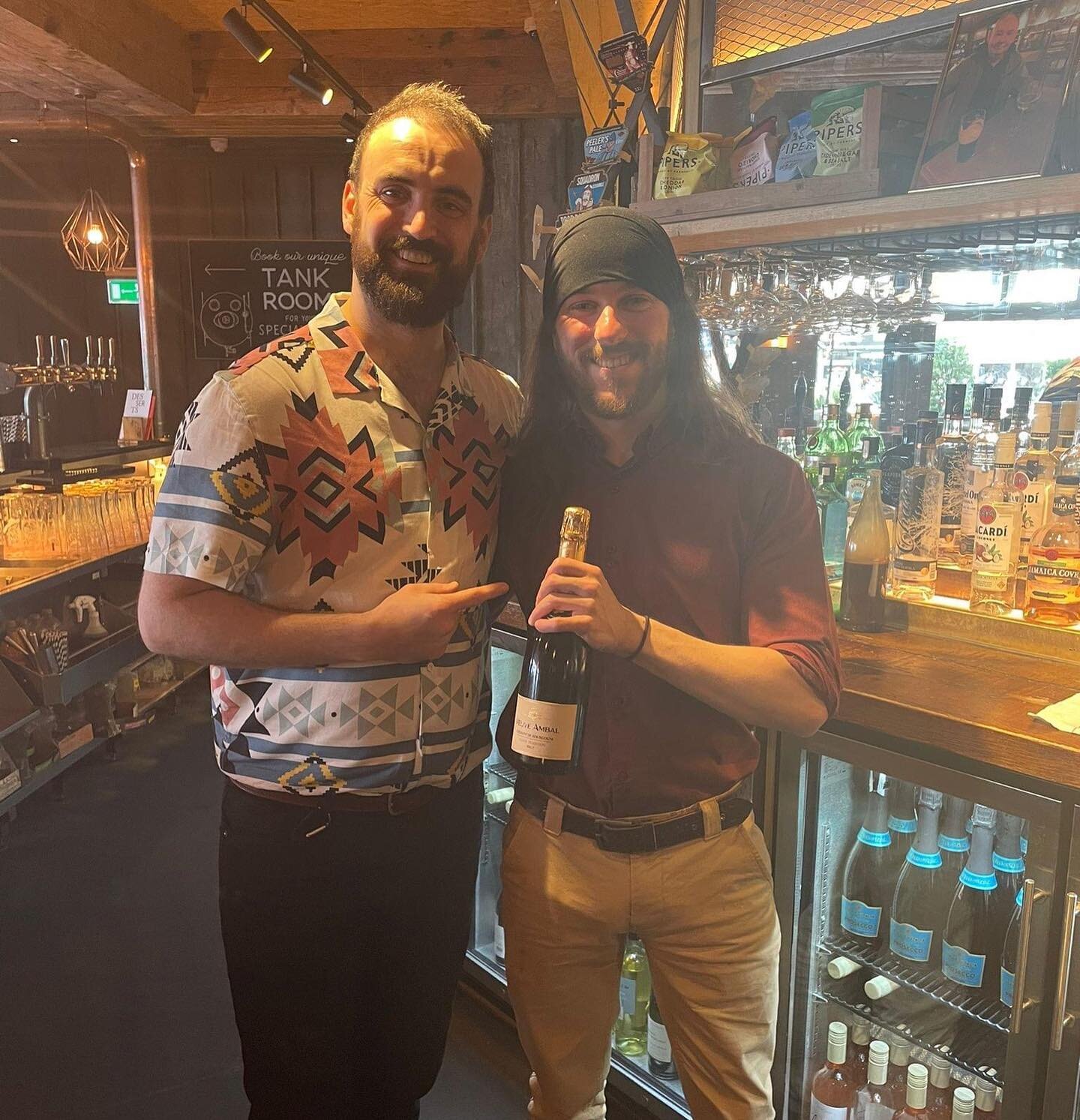 ✨Meet The Team Monday✨

Yet ANOTHER PROMOTION! (And another iain jazzy shirt) 

Congratulations to our wonderful Alistair for being promoted to Assistant Manager! 
Keep up the great work 💪🏼

#promotion #thebeechhouseamersham #oakmangroup