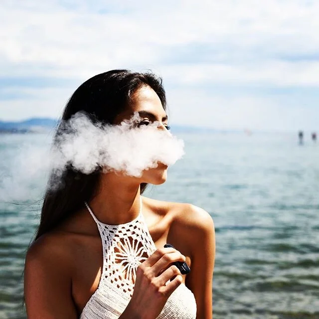 Our elixirs can be enjoyed by rolling them in papers or putting them in dry herb vapes, hookahs, or pipes. What's your favorite way to smoke #EllesElixirs?