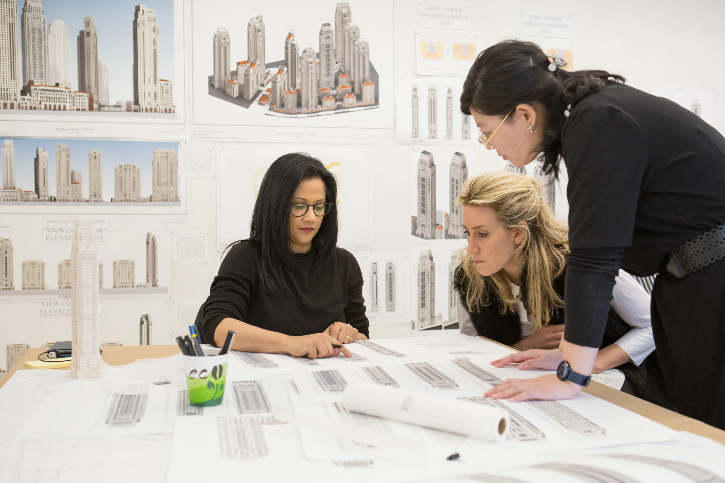 A typical design worksession, in the war-room at RAMSA.