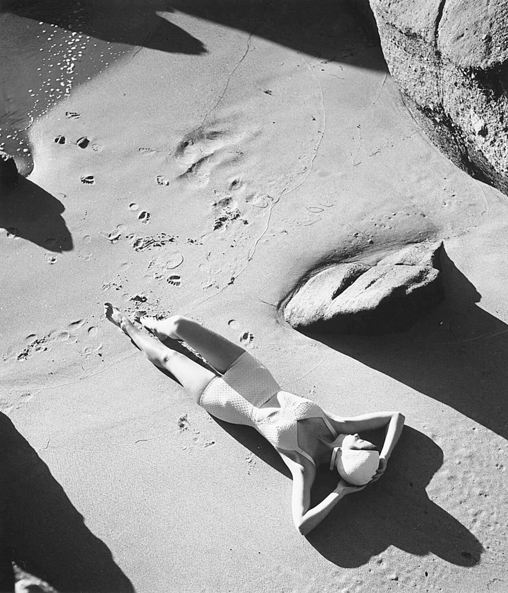 Louise Dahl-Wolfe, Rubber Bathing Suit, California, 1940.