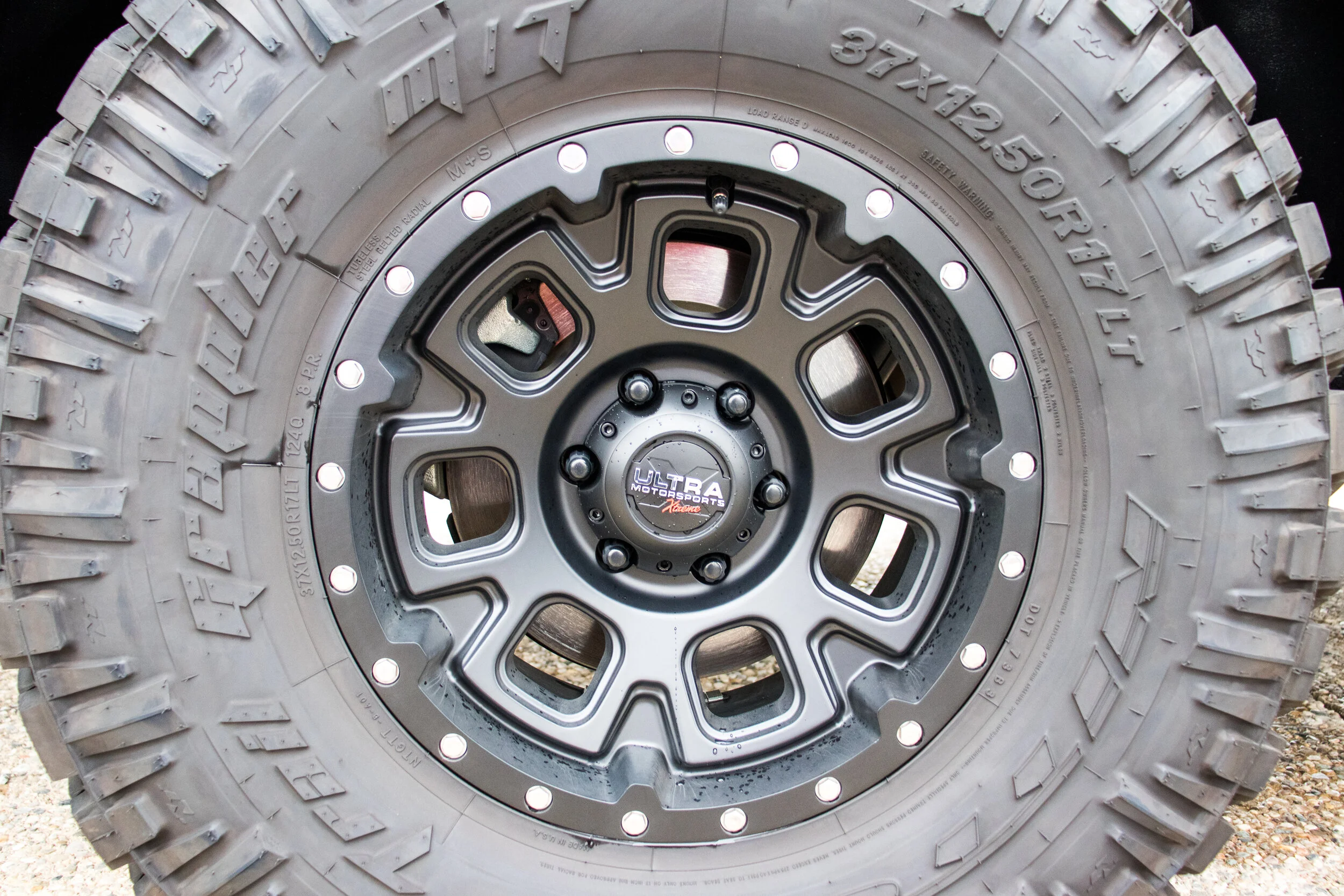Ford Raptor -13.jpg