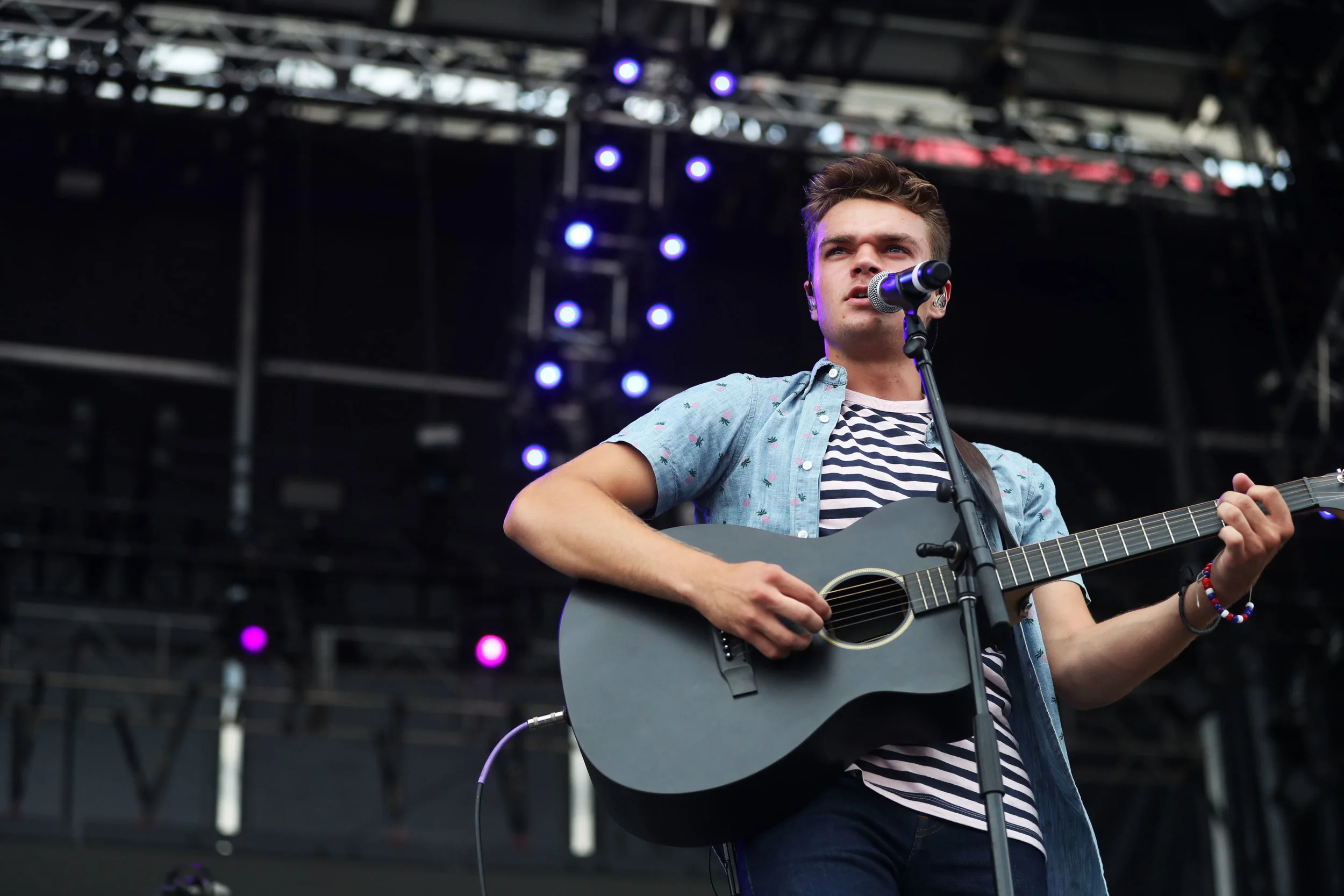 070218_nws_beachconcert04.JPG