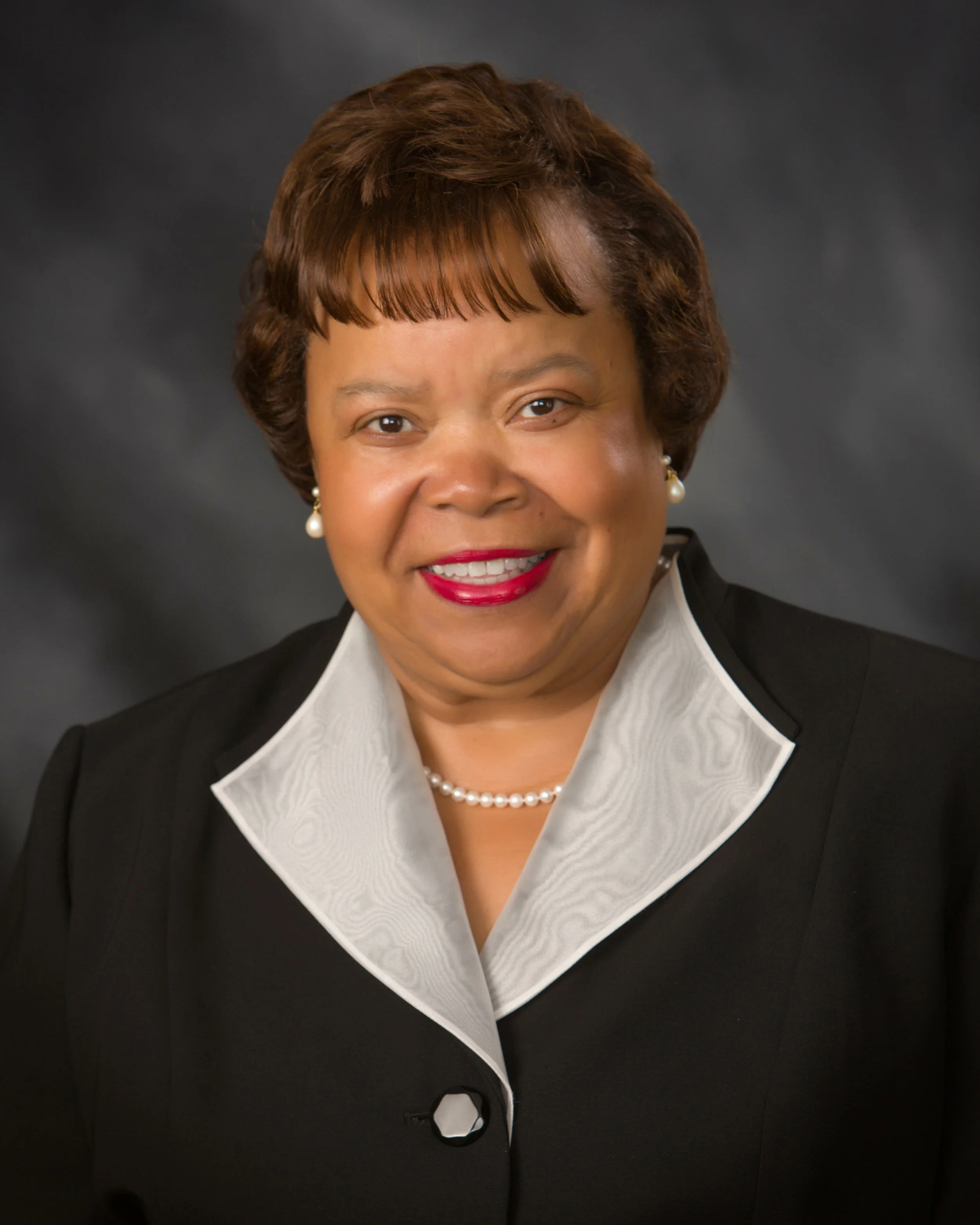 JOYCE FRANKLIN Joyce M. Franklin serves as the Volunteer Coordinator for the Retired & Senior Volunteer Program. Her vast array of customer service experience comes from over twenty years with Bell South Telecommunication. Joyce is the friendly face that the volunteers love to see as she plans and tracks volunteer hours and placements. Joyce loves working with the senior volunteers and planning special events.