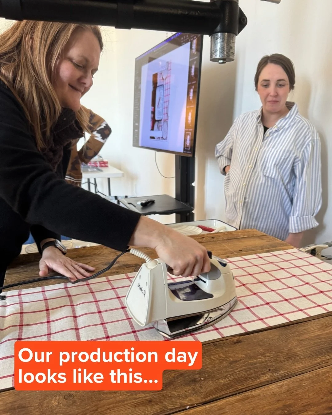 Distracting wrinkles don&rsquo;t have a place in our studio ✋Taking care of the details during a photoshoot is key to getting the perfect shot, which is exactly why you&rsquo;ll never catch us cutting corners! 

#RecipeDevelopment #FoodPhotographer #