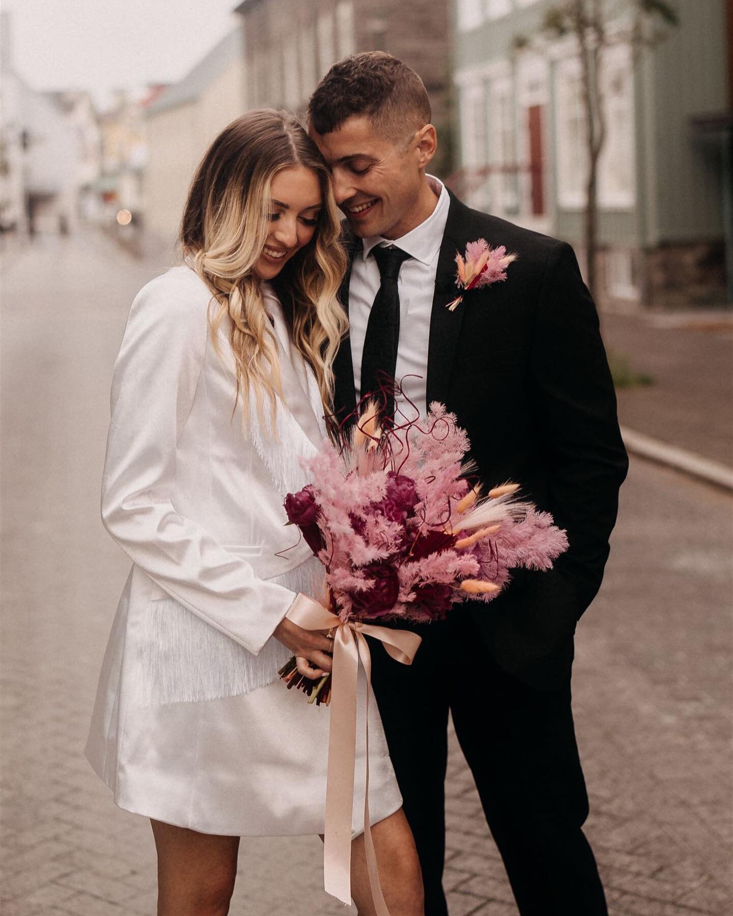 ICELAND 🇮🇸

Find yourself a real model couple like Meg and Billy. The sweetest hearts, the purest and most adorable love, and the most annoyingly perfect jawlines 😂 the recipe for a perfect photoshoot! 

I loved designing with this bright pink pal