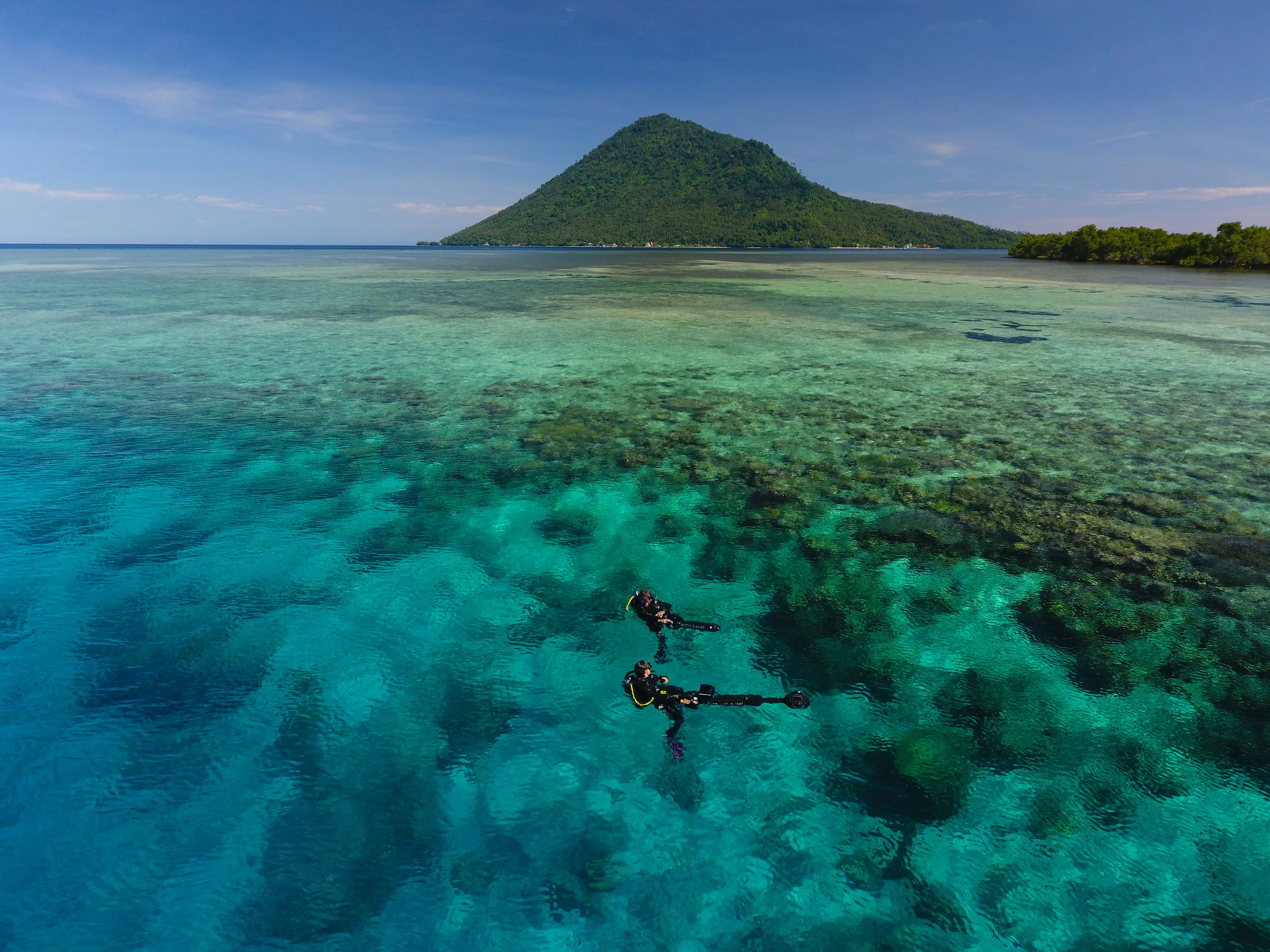 Scientists use cutting-edge technology to resurvey the coral triangle credit: the ocean agency / paul g. allen philanthropies