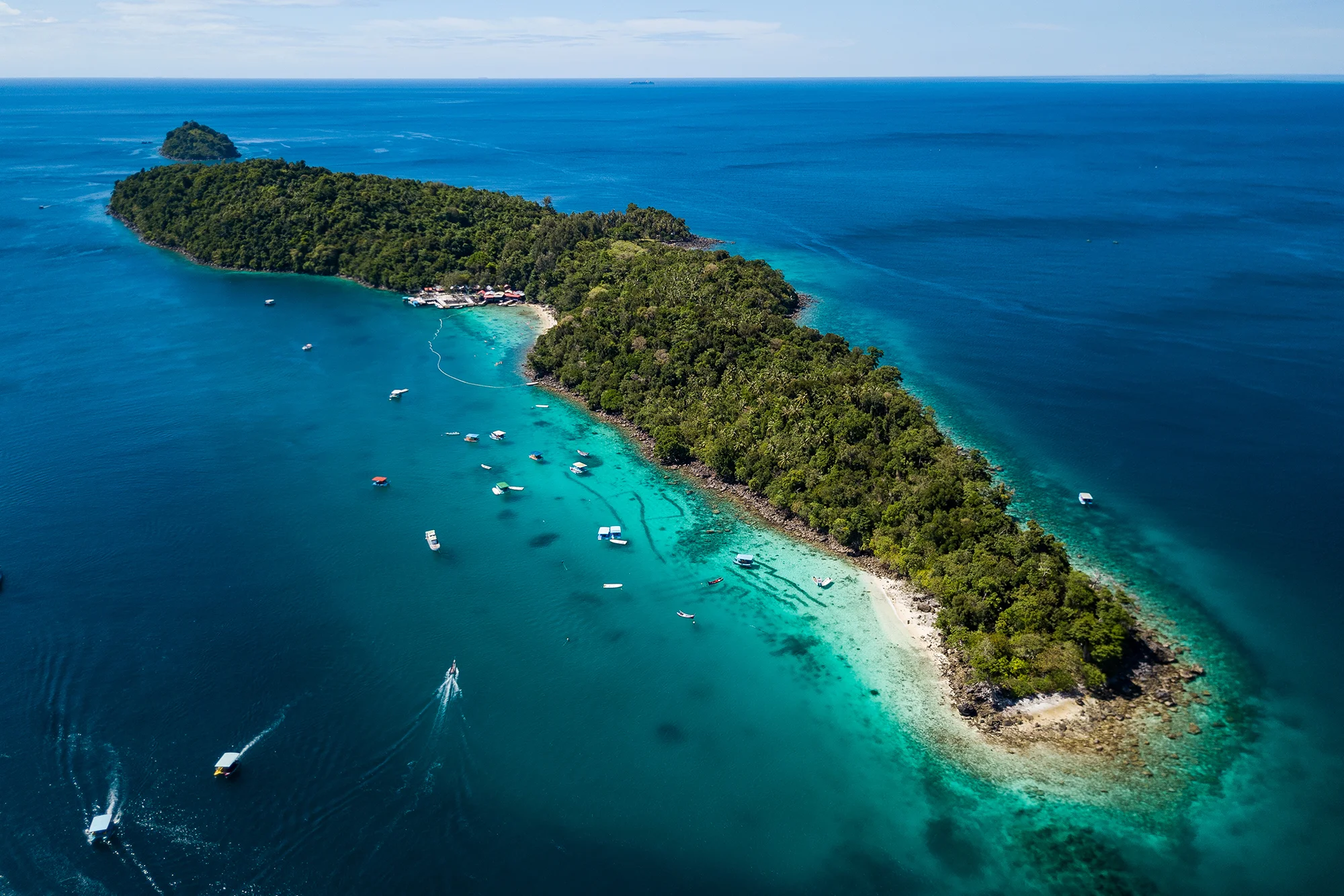 palau weh, indonesia credit: yen-yi lee / coral reef image bank