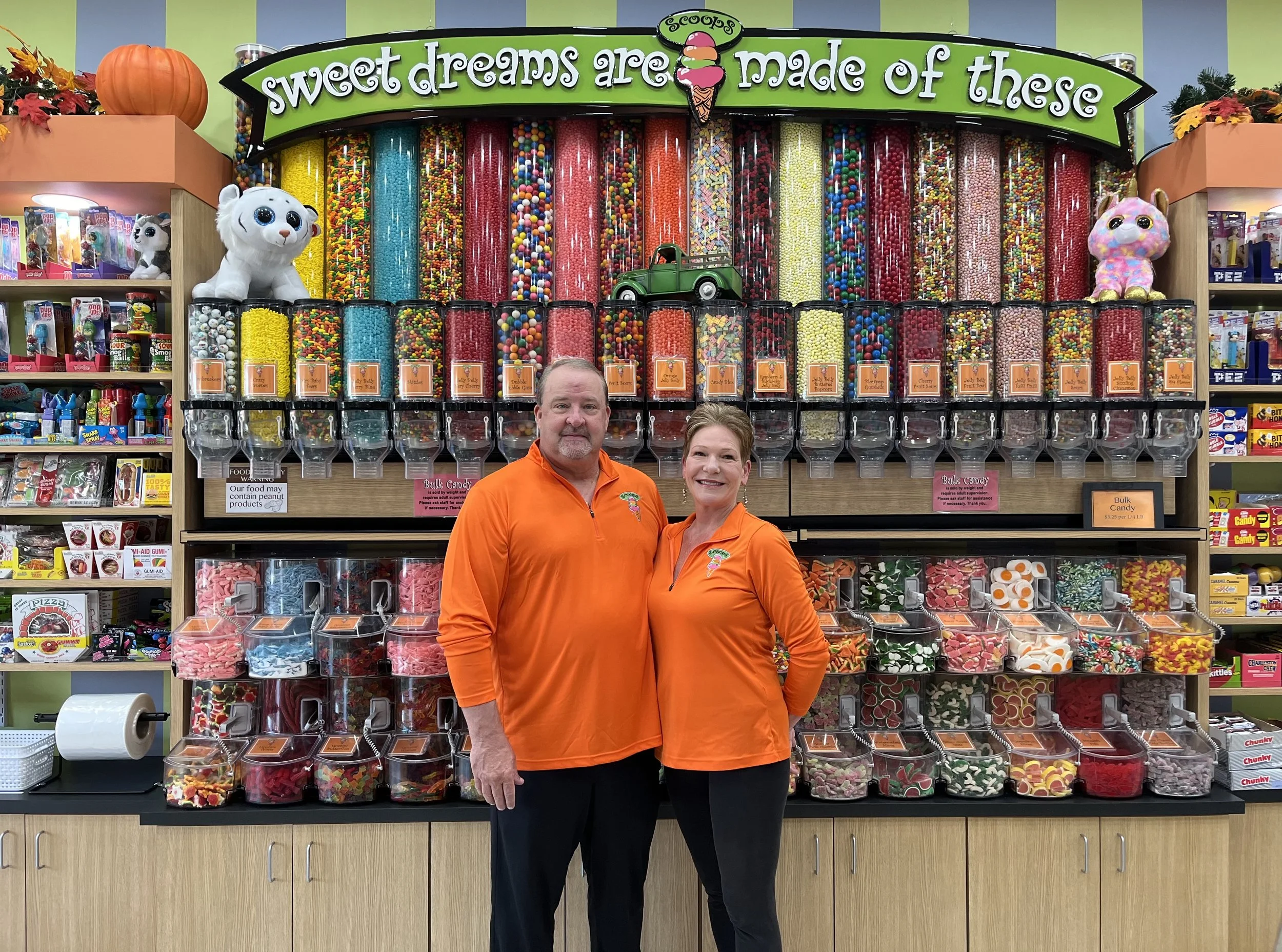 LaGrange — Scoops Ice Cream