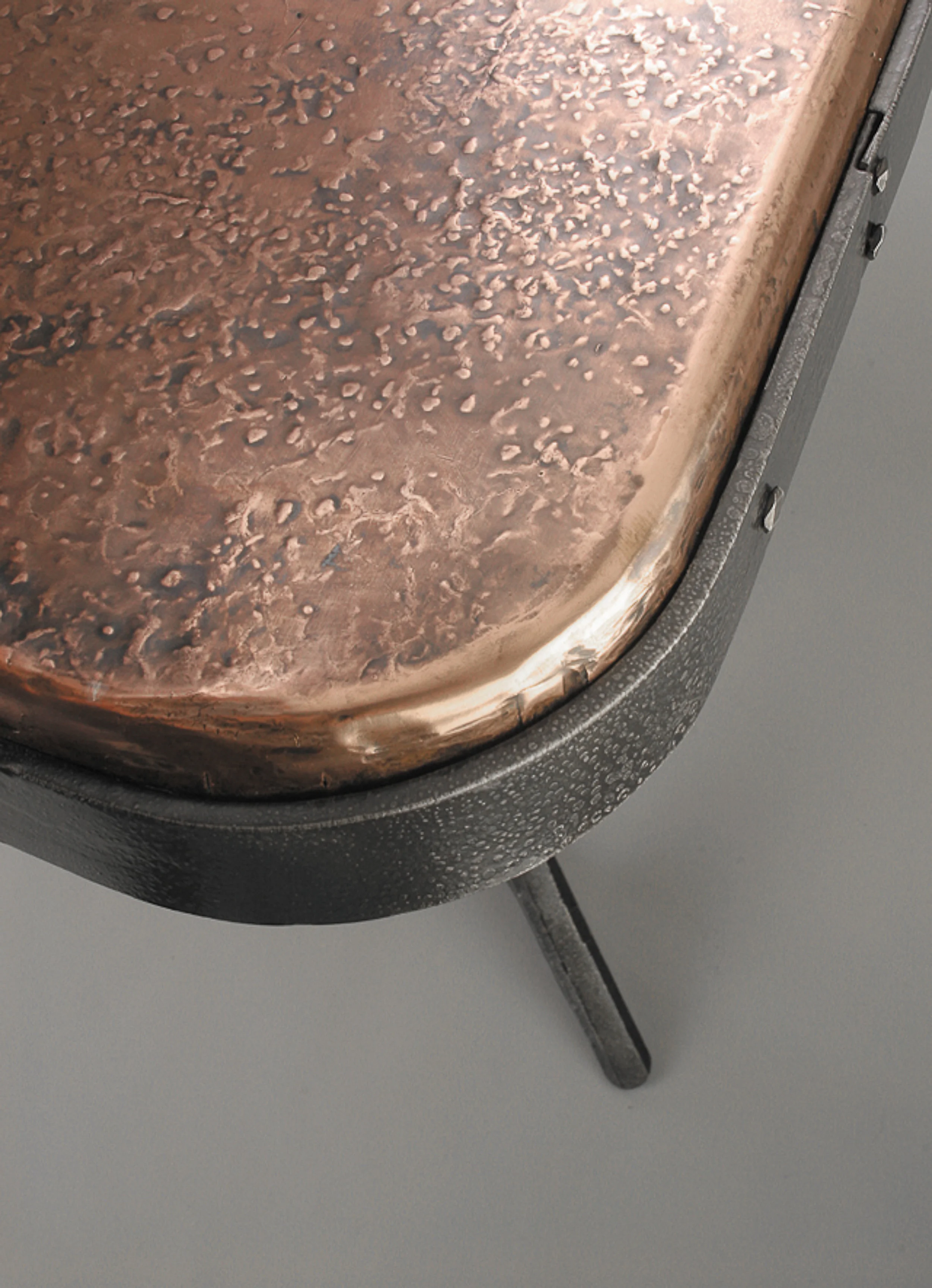 table_copper_detail_rgb.jpg