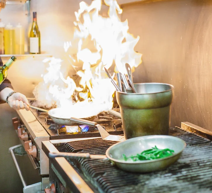 Chef Derek w:Fire.jpg