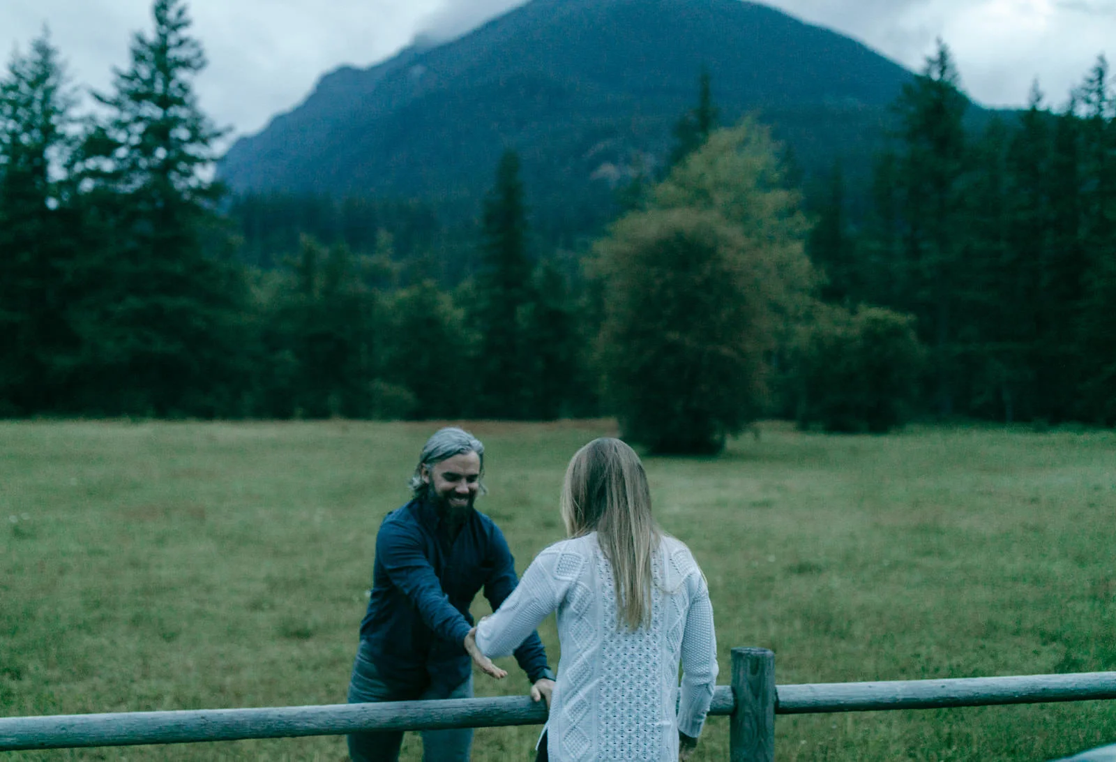 northbend_washington_engagement_session-0891.jpg