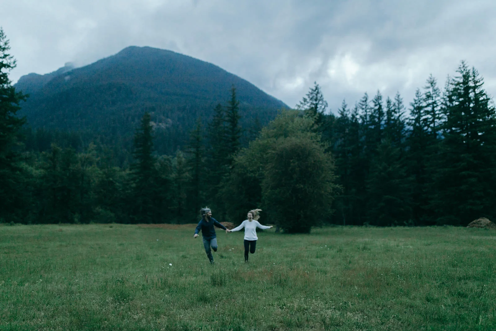 northbend_washington_engagement_session-0944.jpg